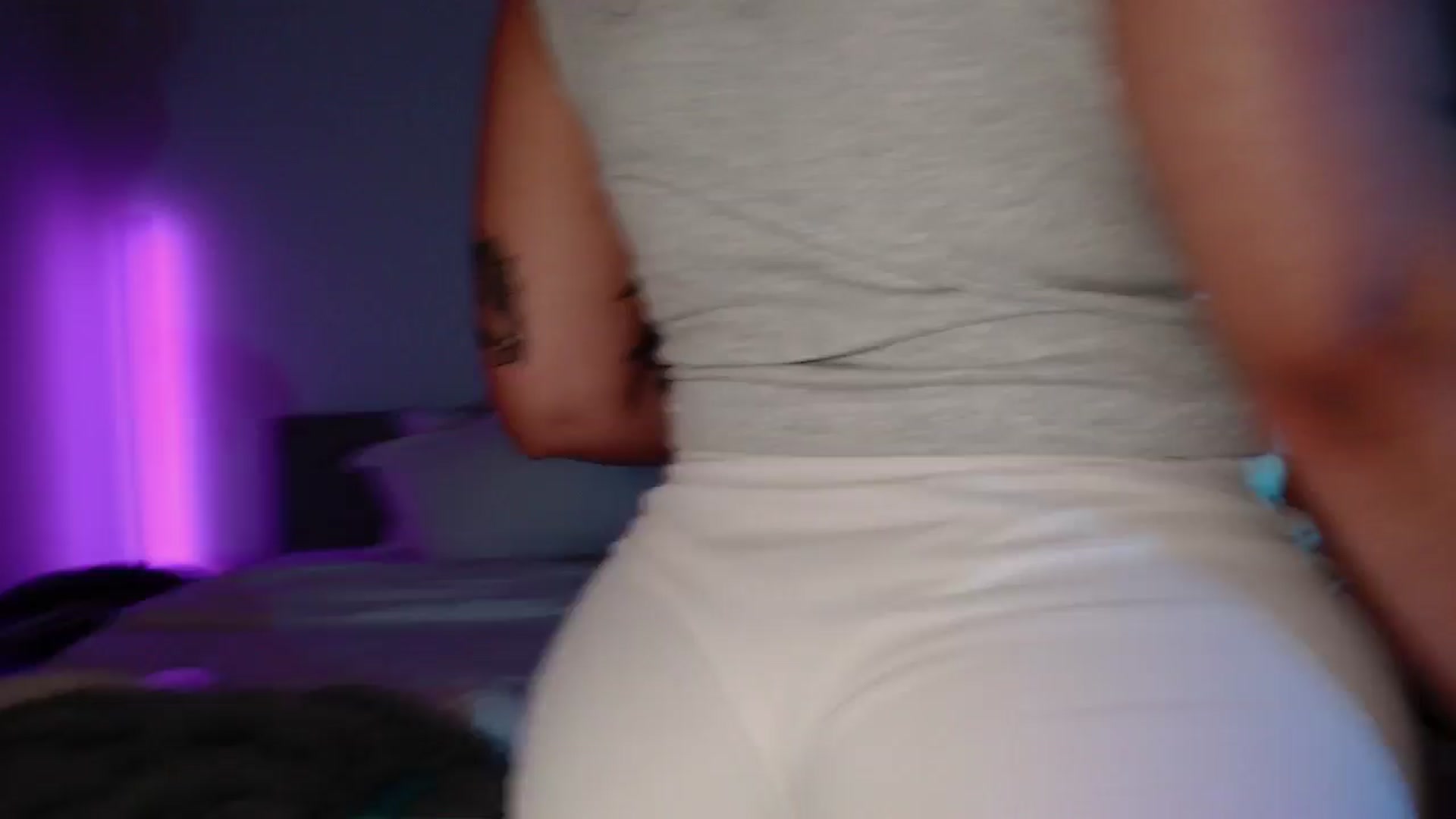 Gallery image thumbnail from babyxjulz's myfreecams stream on, 05/15/2024, 06:18 image 18 of 20