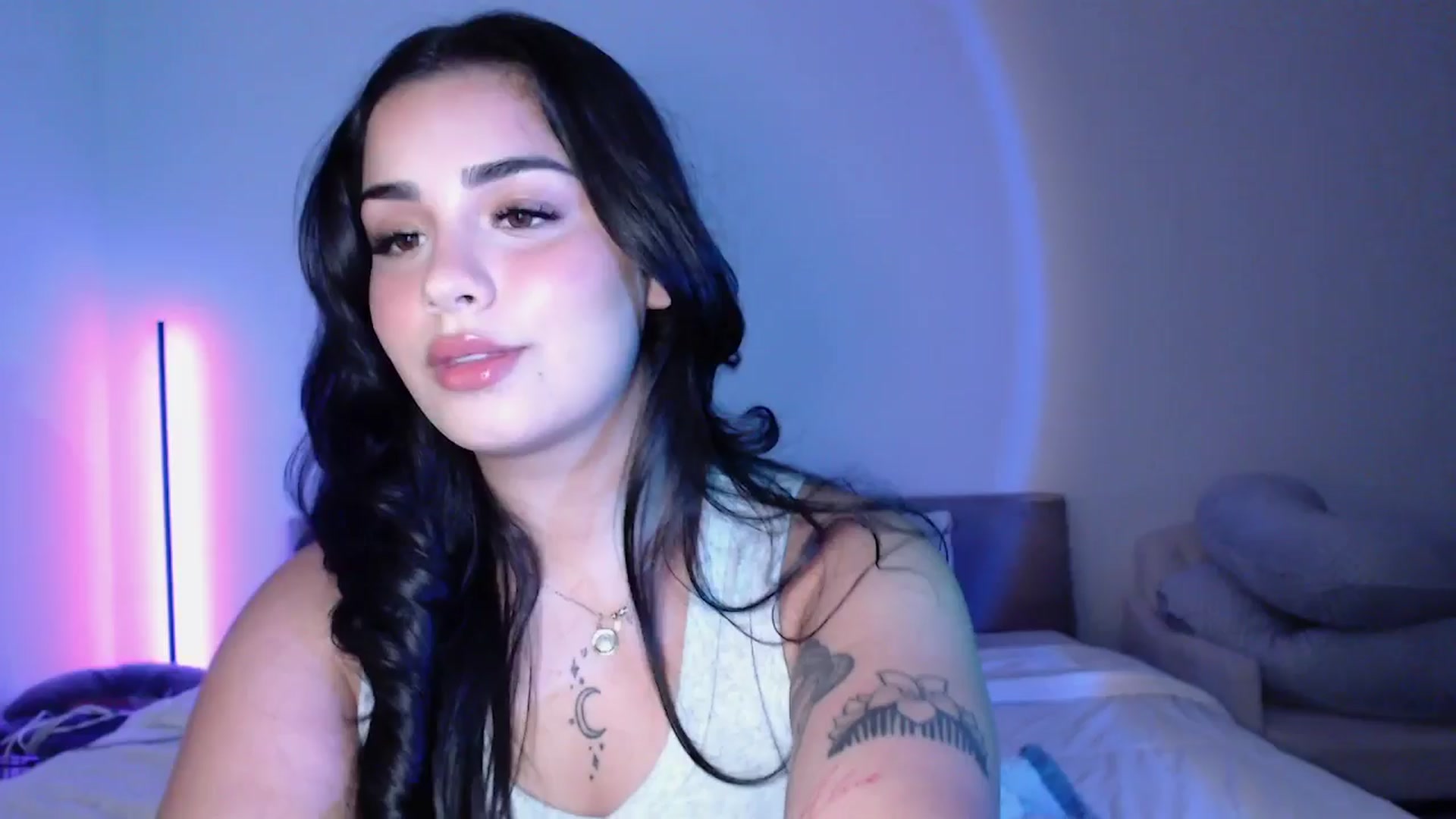 Gallery image thumbnail from babyxjulz's myfreecams stream on, 05/15/2024, 06:18 image 5 of 20
