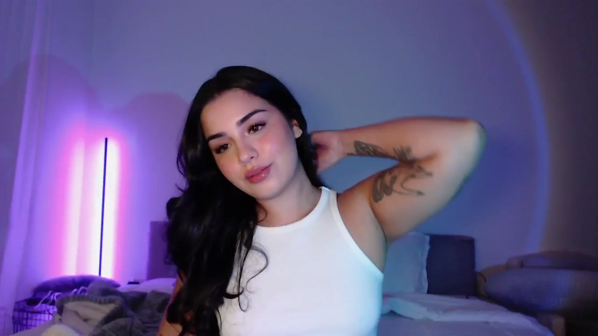 Gallery image thumbnail from babyxjulz's myfreecams stream on, 05/21/2024, 03:58 image 2 of 20