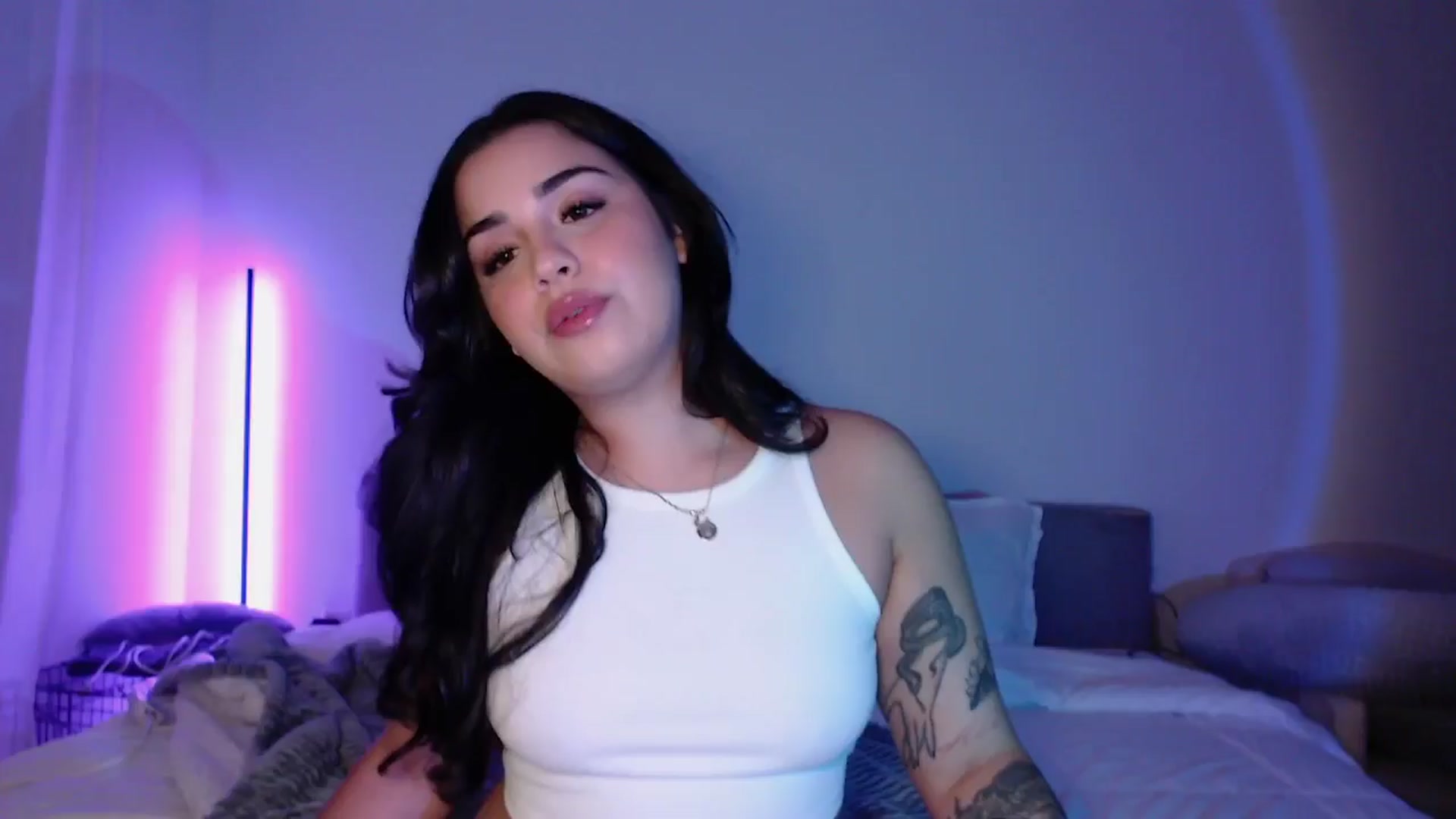 Gallery image thumbnail from babyxjulz's myfreecams stream on, 05/21/2024, 03:58 image 12 of 20
