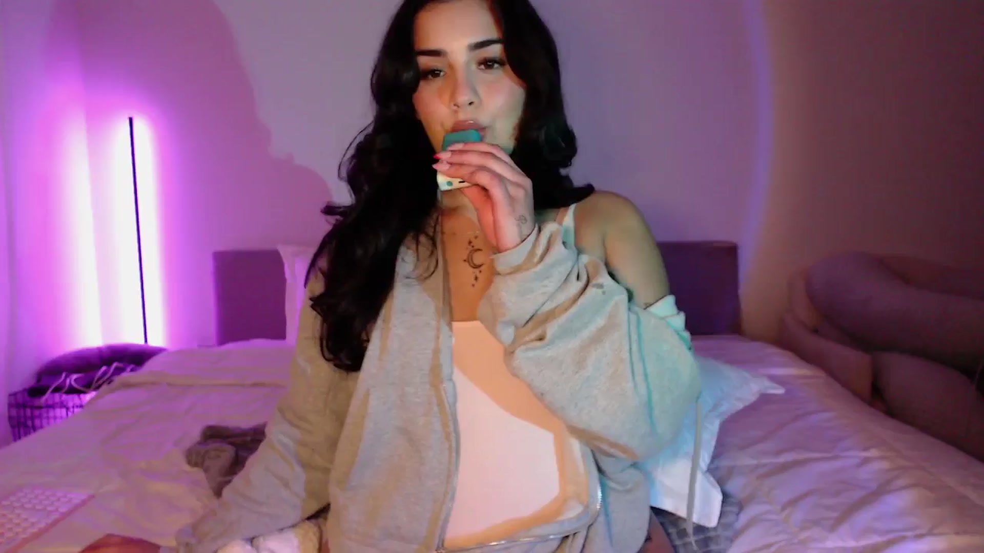 Gallery image thumbnail from babyxjulz's myfreecams stream on, 05/22/2024, 05:51 image 13 of 20