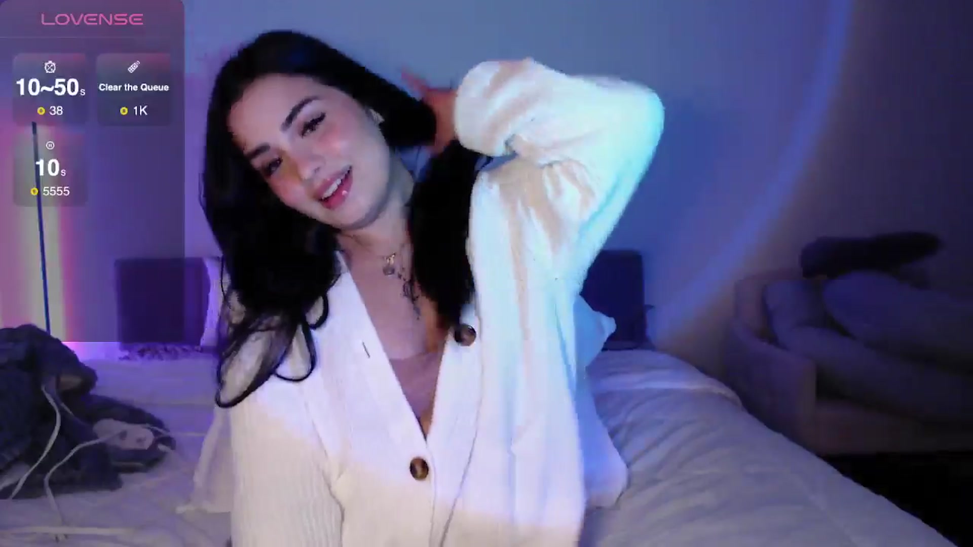 Gallery image thumbnail from babyxjulz's myfreecams stream on, 06/19/2024, 04:20 image 9 of 20