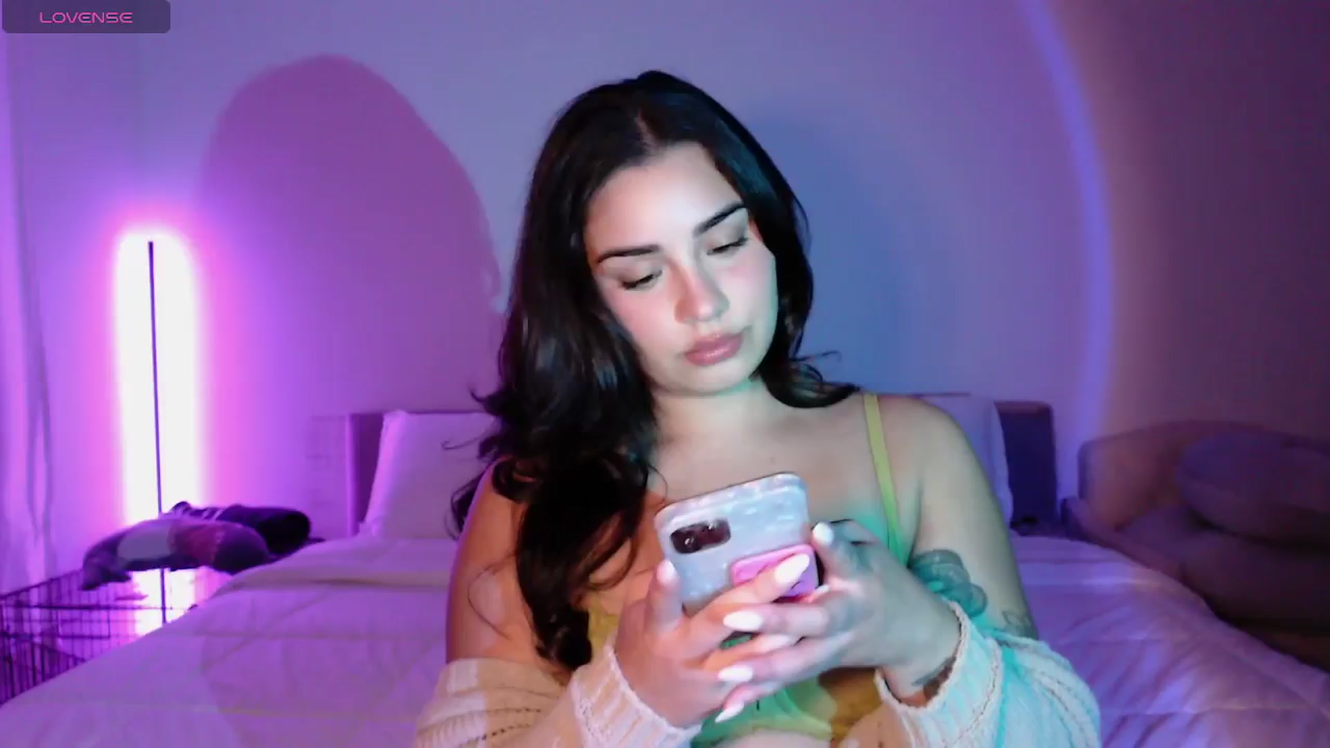 Gallery image thumbnail from babyxjulz's myfreecams stream on, 10/02/2024, 04:14 image 4 of 20