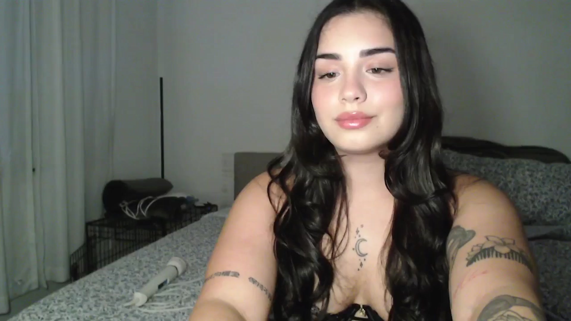 Gallery image thumbnail from babyxjulz's myfreecams stream on, 04/04/2025, 03:48 image 4 of 20