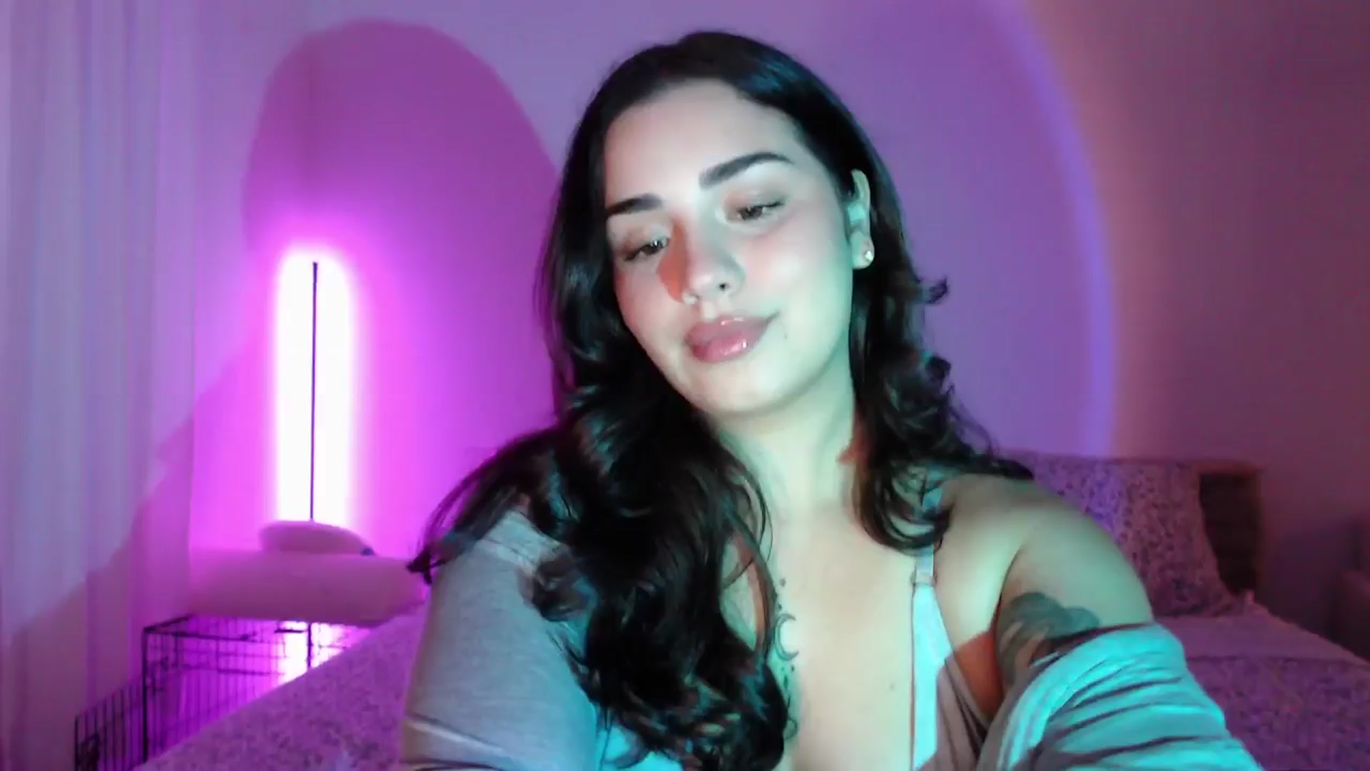 Gallery image thumbnail from babyxjulz's myfreecams stream on, 05/09/2025, 03:50 image 2 of 20