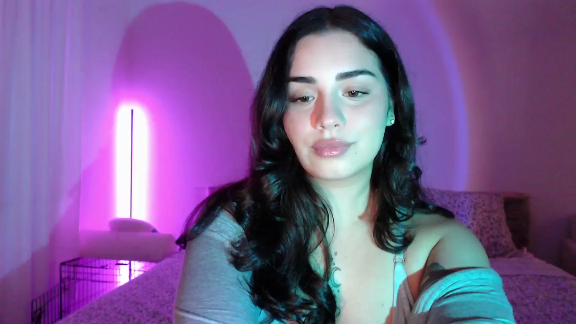 Gallery image thumbnail from babyxjulz's myfreecams stream on, 05/09/2025, 03:50 image 3 of 20