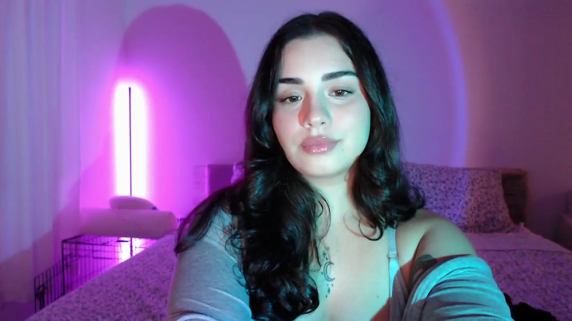 Gallery image thumbnail from babyxjulz's myfreecams stream on, 05/09/2025, 03:50 image 5 of 20