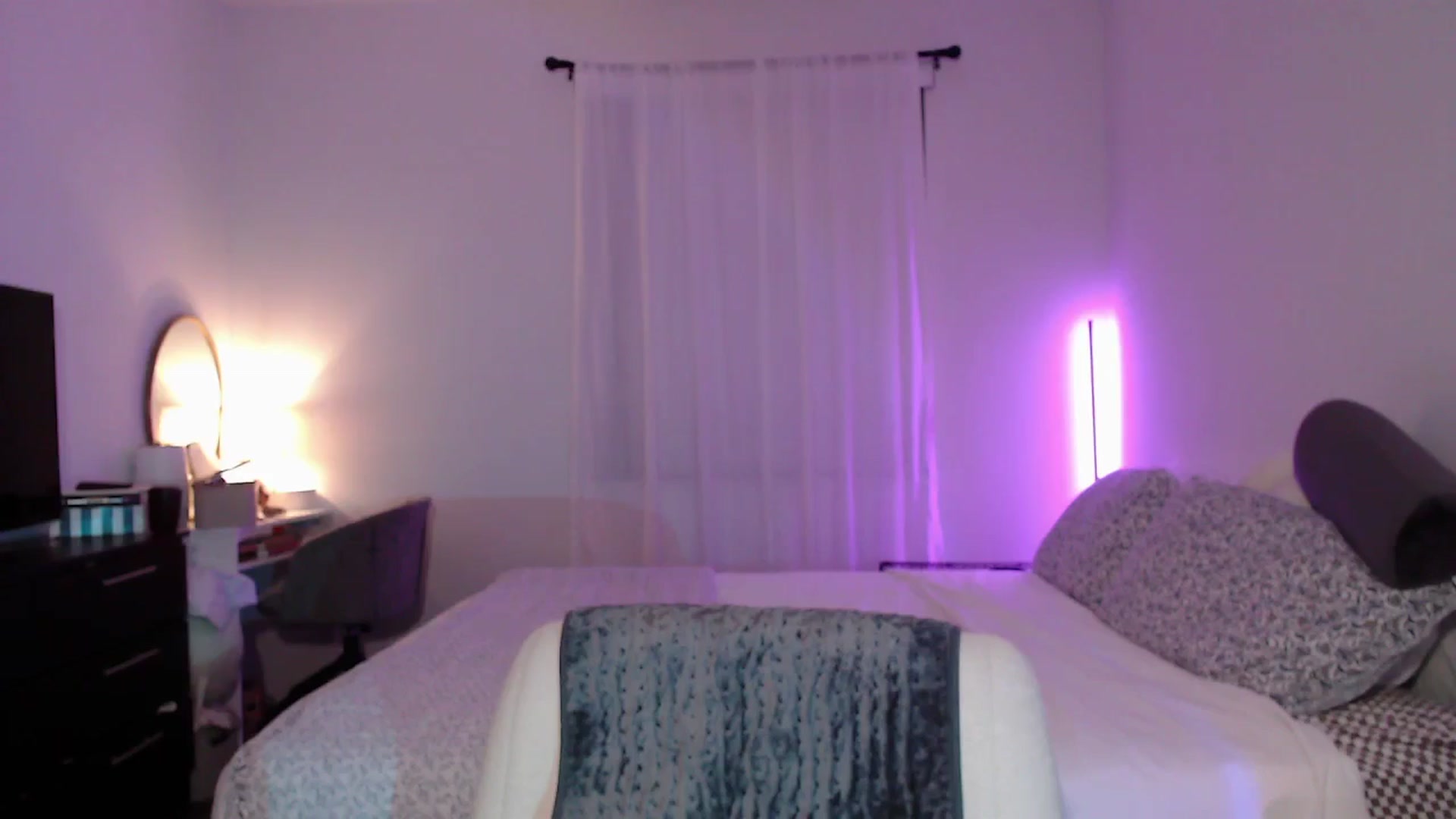 Gallery image thumbnail from babyxjulz's myfreecams stream on, 05/22/2025, 04:18 image 11 of 20