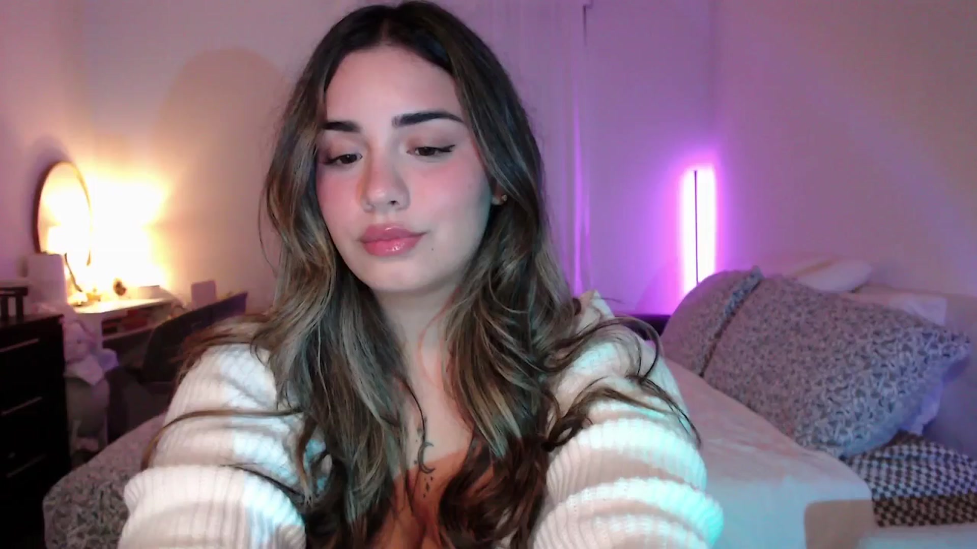 Gallery image thumbnail from babyxjulz's myfreecams stream on, 05/27/2025, 05:29 image 13 of 20