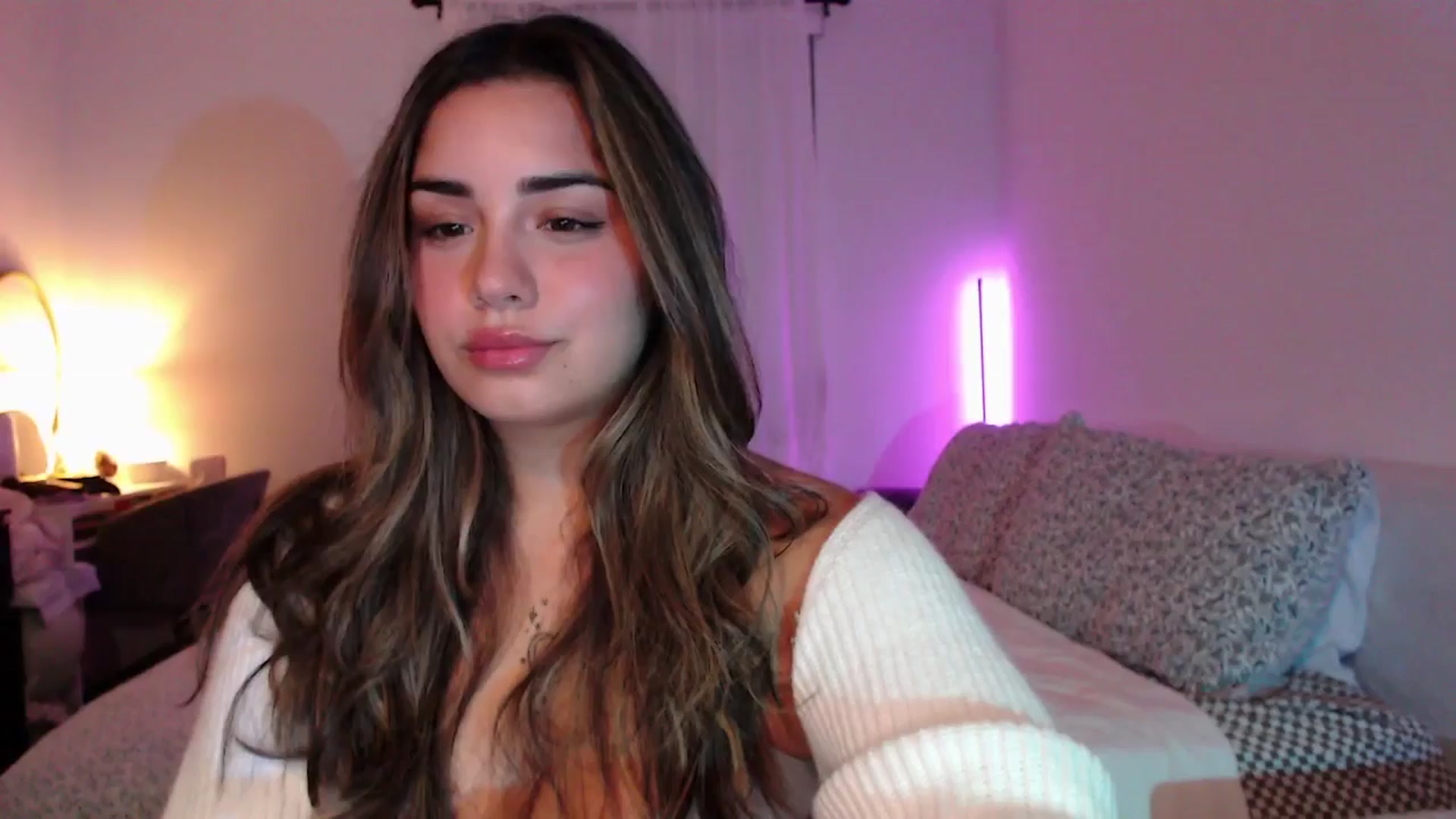 Gallery image thumbnail from babyxjulz's myfreecams stream on, 05/29/2025, 05:54 image 1 of 20