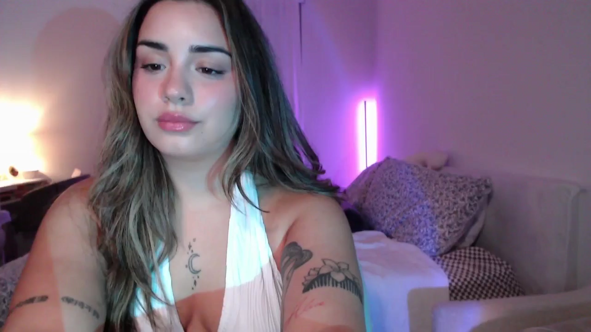 Gallery image thumbnail from babyxjulz's myfreecams stream on, 05/30/2025, 03:20 image 11 of 20