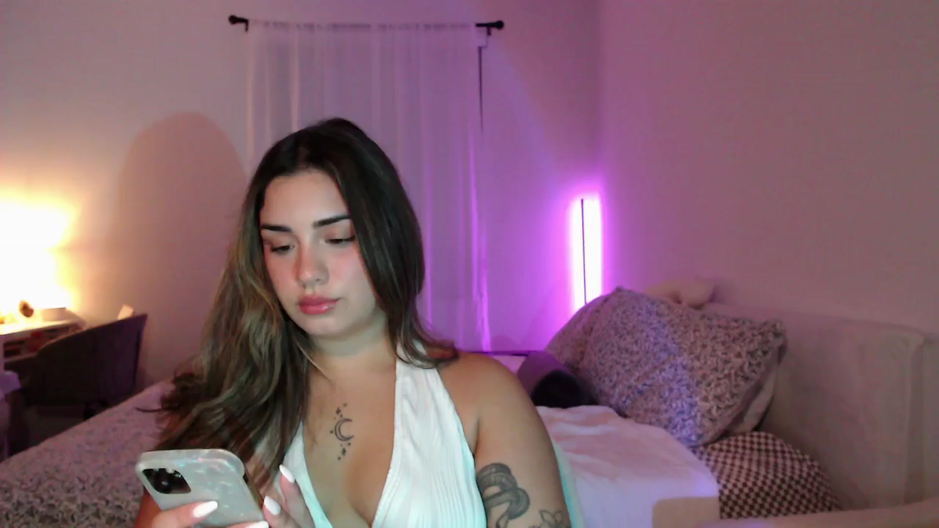 Gallery image thumbnail from babyxjulz's myfreecams stream on, 05/30/2025, 03:20 image 18 of 20