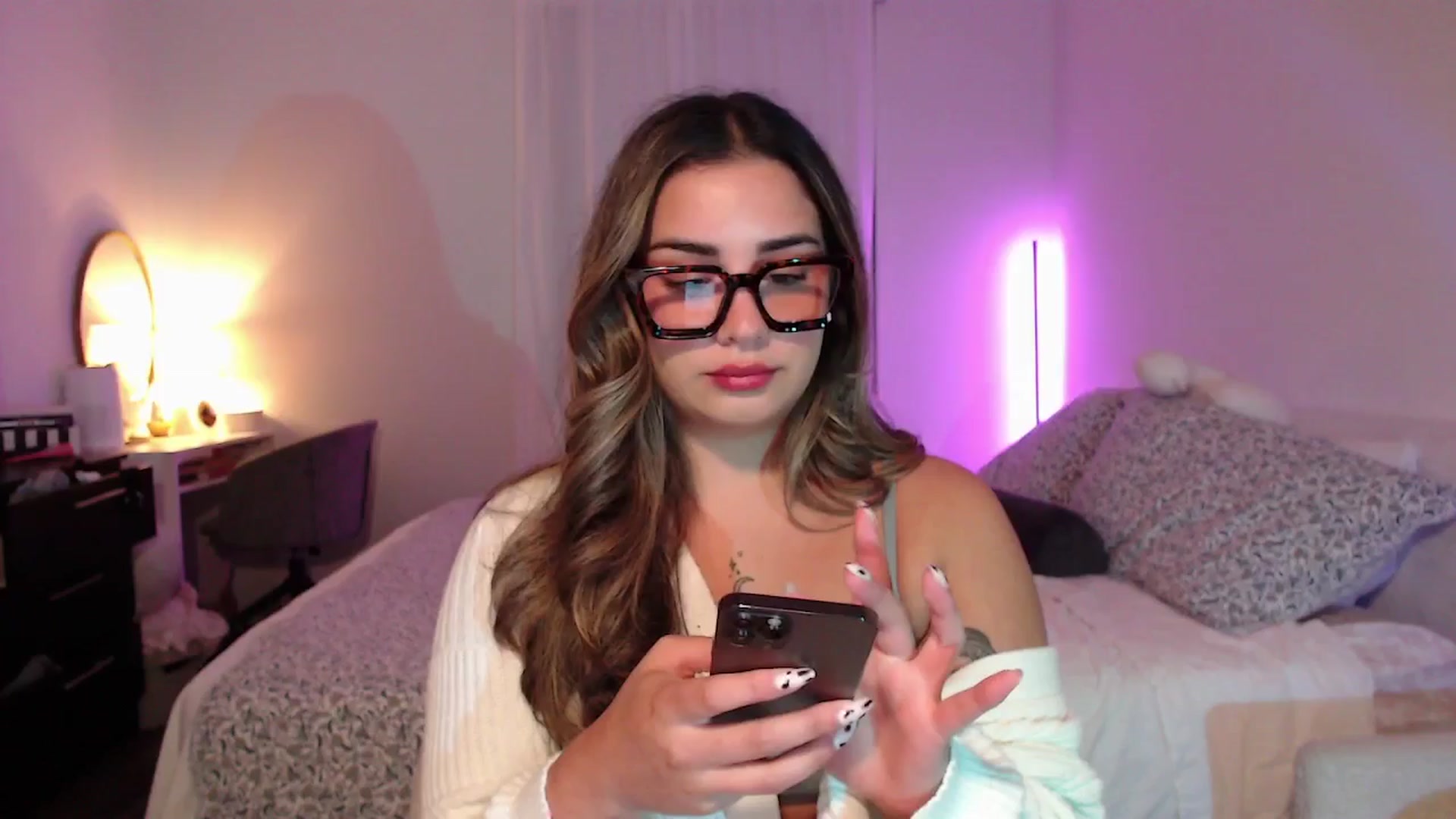 Gallery image thumbnail from babyxjulz's myfreecams stream on, 06/12/2025, 02:41 image 5 of 20