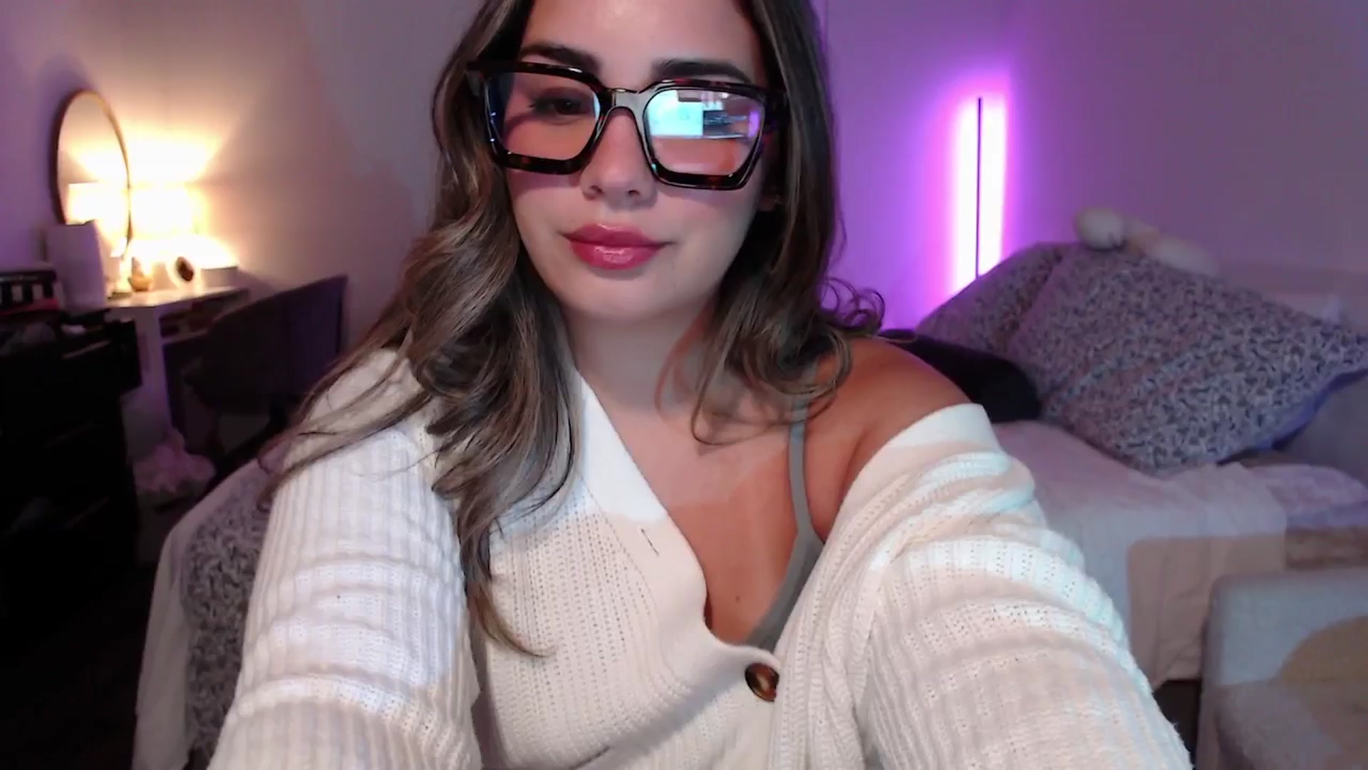 Gallery image thumbnail from babyxjulz's myfreecams stream on, 06/12/2025, 02:41 image 20 of 20