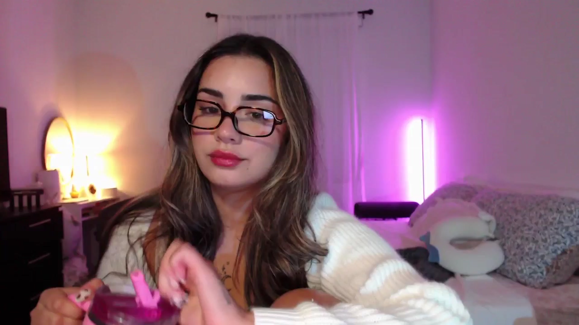 Gallery image thumbnail from babyxjulz's myfreecams stream on, 06/19/2025, 05:49 image 20 of 20