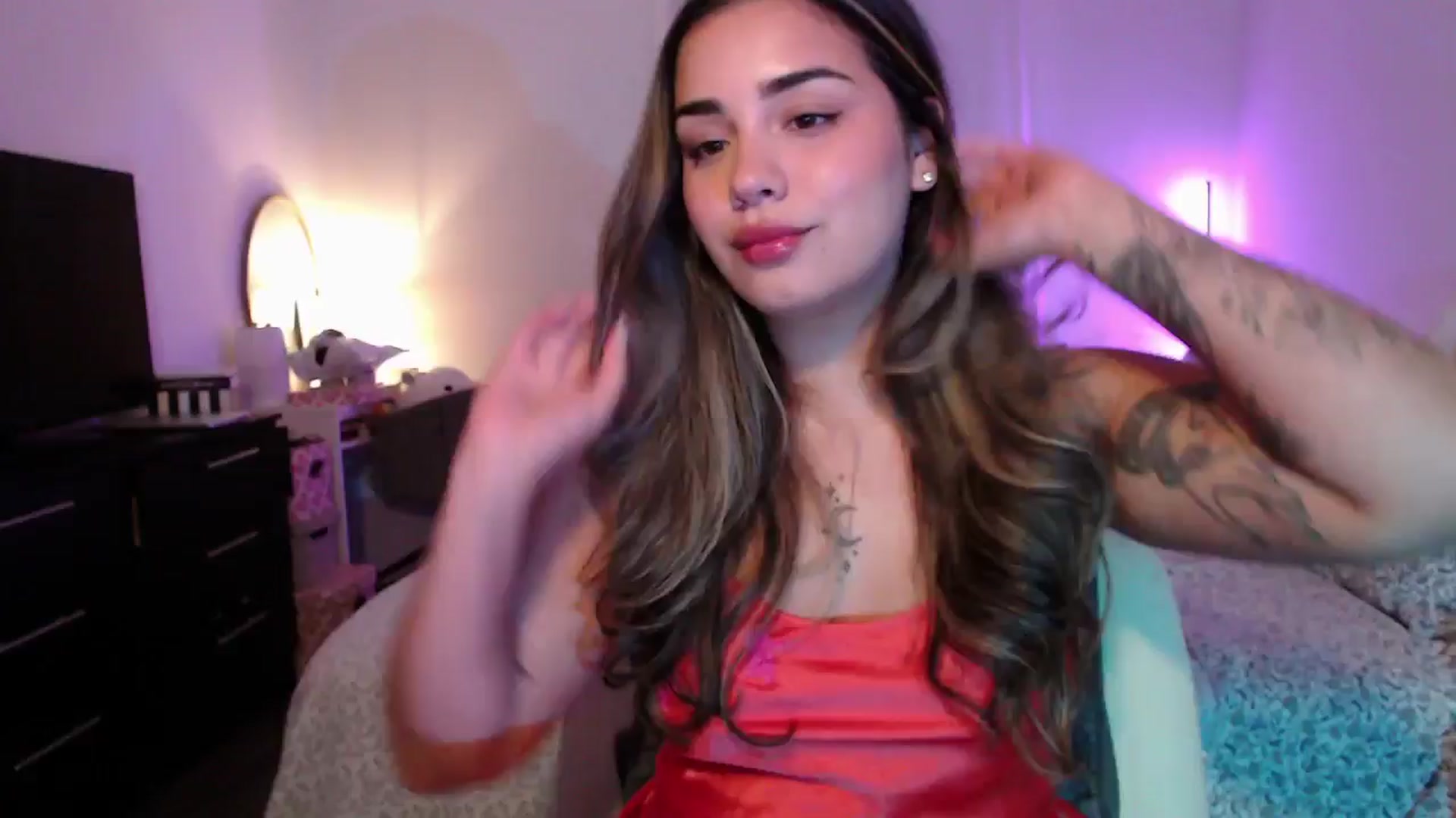 Gallery image thumbnail from babyxjulz's myfreecams stream on, 06/26/2025, 05:45 image 3 of 20