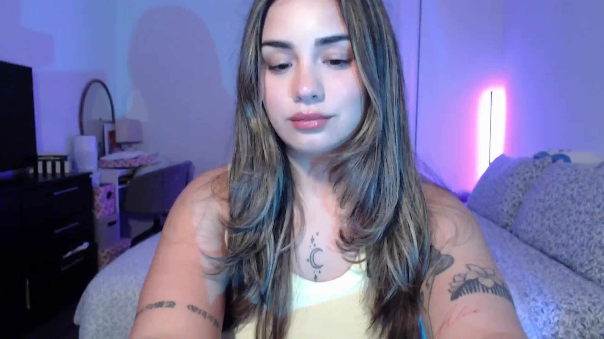 Gallery image thumbnail from babyxjulz's myfreecams stream on, 07/11/2025, 04:41 image 9 of 20