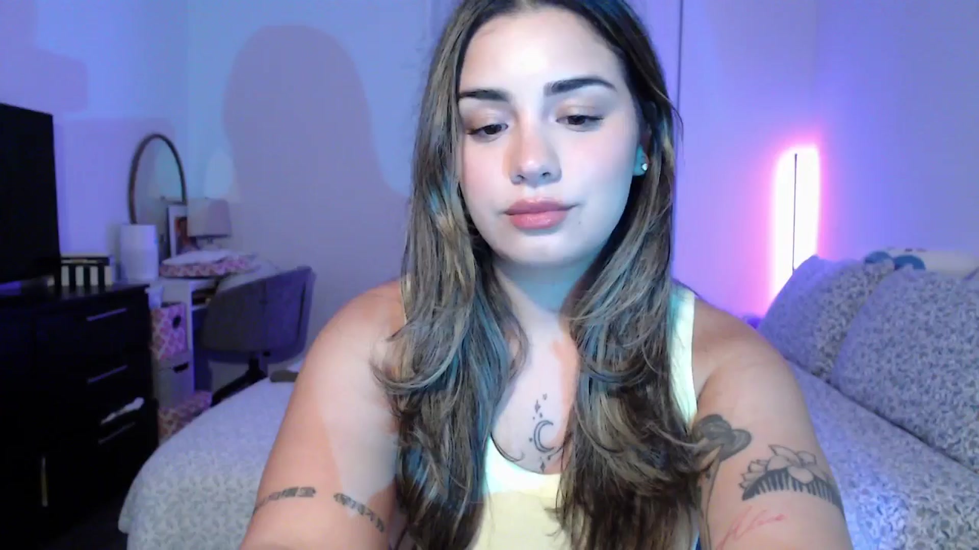 Gallery image thumbnail from babyxjulz's myfreecams stream on, 07/11/2025, 04:41 image 8 of 20