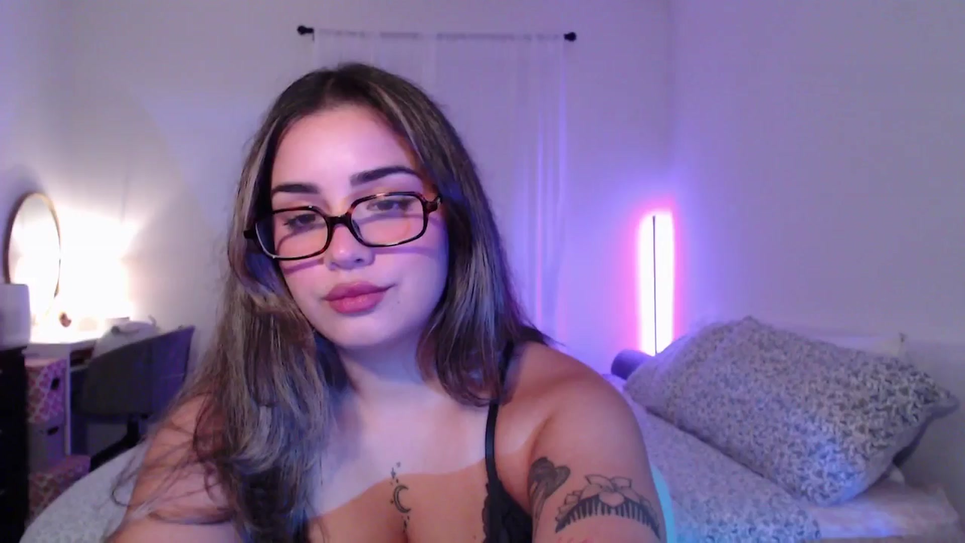 Gallery image thumbnail from babyxjulz's myfreecams stream on, 07/15/2025, 04:36 image 20 of 20