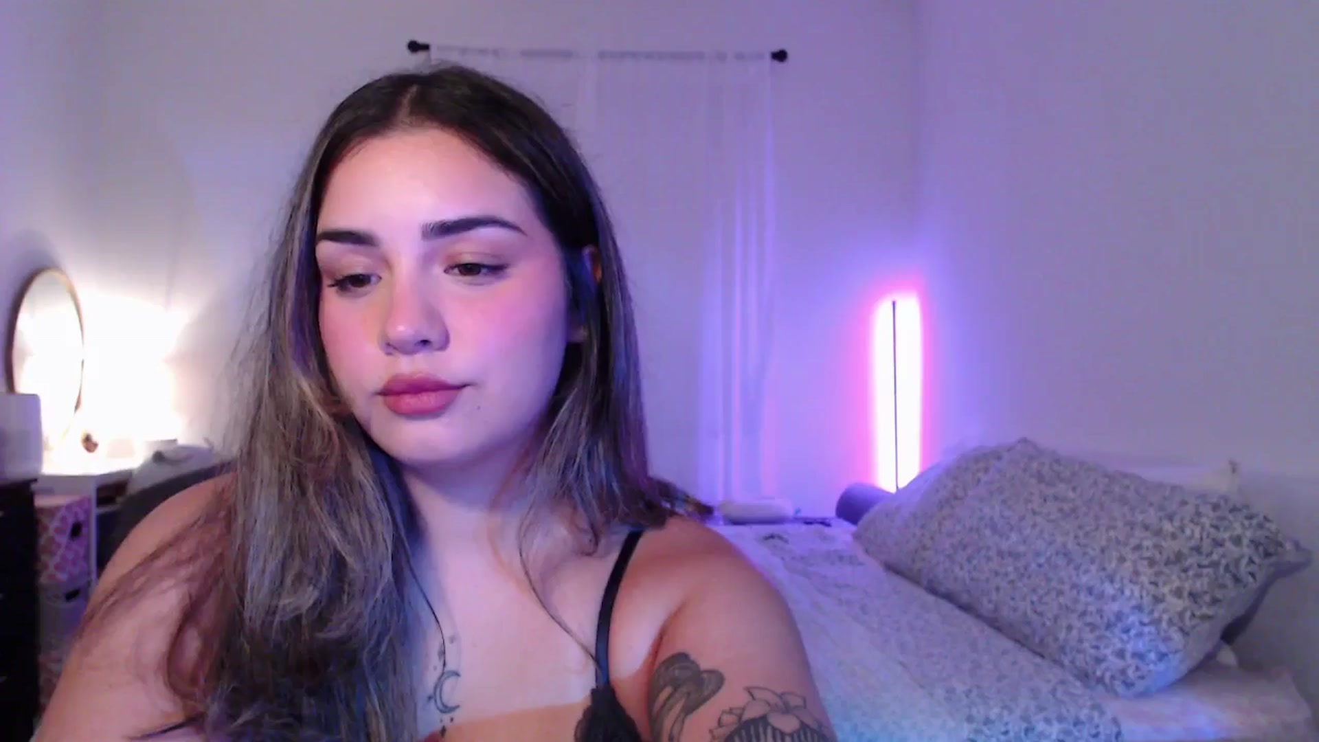 Gallery image thumbnail from babyxjulz's myfreecams stream on, 07/15/2025, 04:36 image 10 of 20