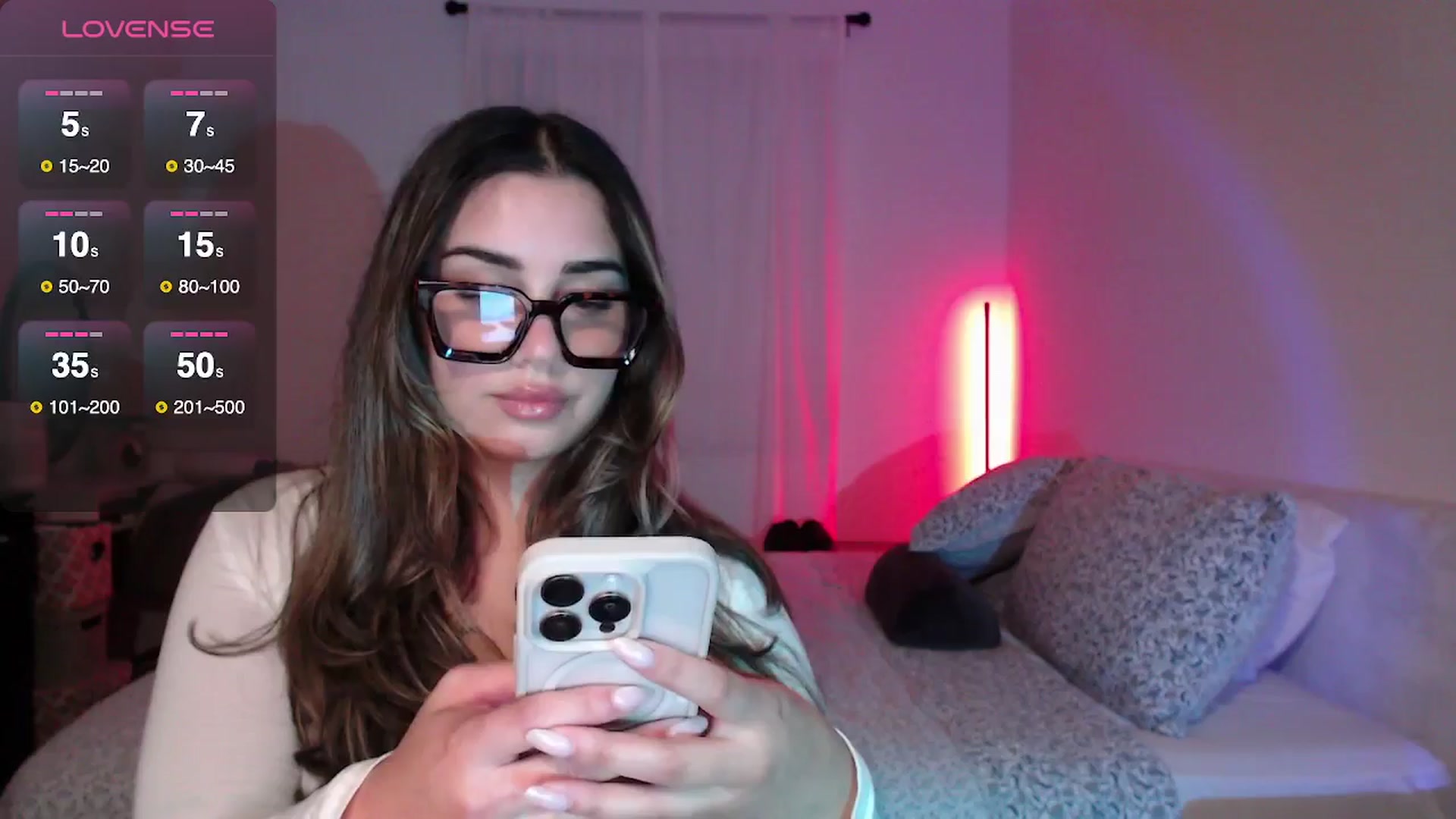 Gallery image thumbnail from babyxjulz's myfreecams stream on, 08/12/2025, 06:09 image 17 of 20