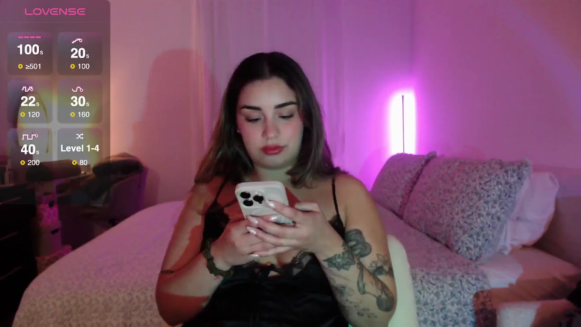 Gallery image thumbnail from babyxjulz's myfreecams stream on, 08/14/2025, 05:45 image 17 of 20