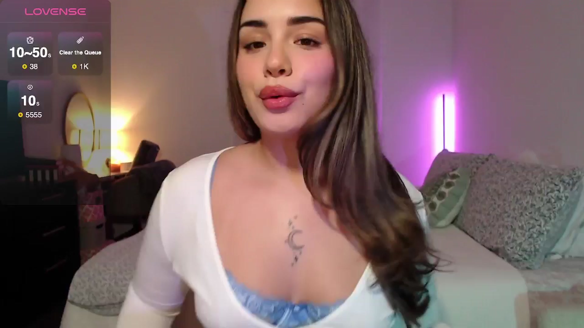 Gallery image thumbnail from babyxjulz's myfreecams stream on, 08/19/2025, 04:12 image 12 of 20