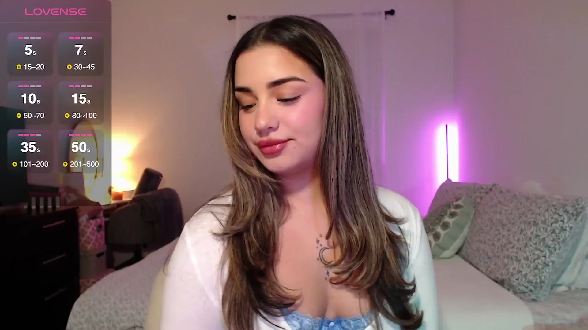 Gallery image thumbnail from babyxjulz's myfreecams stream on, 08/19/2025, 04:12 image 7 of 20