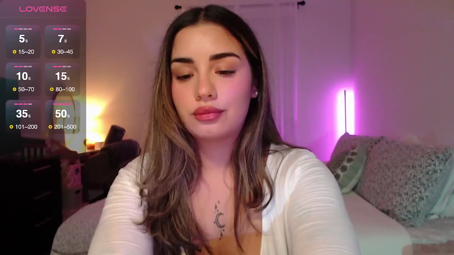 Gallery image thumbnail from babyxjulz's myfreecams stream on, 08/19/2025, 04:58 image 15 of 20