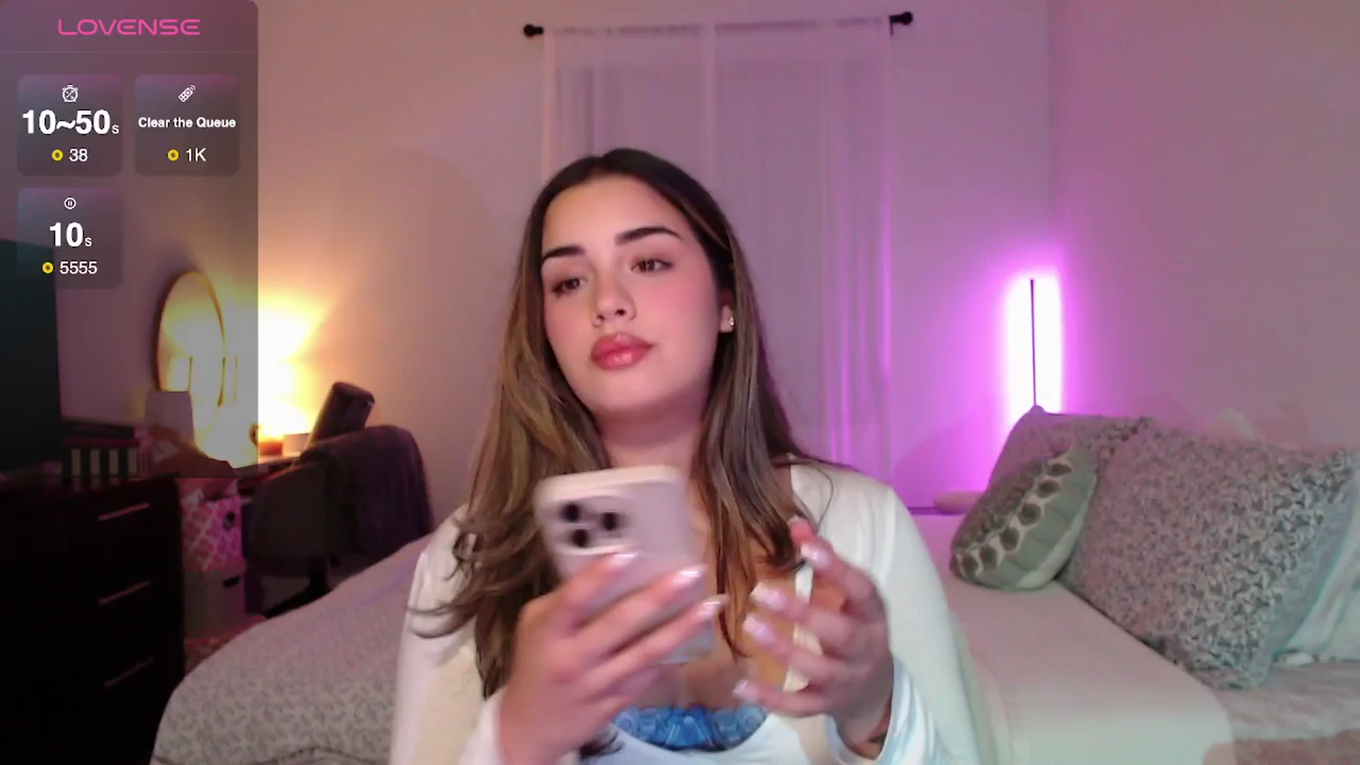 Gallery image thumbnail from babyxjulz's myfreecams stream on, 08/19/2025, 04:58 image 16 of 20