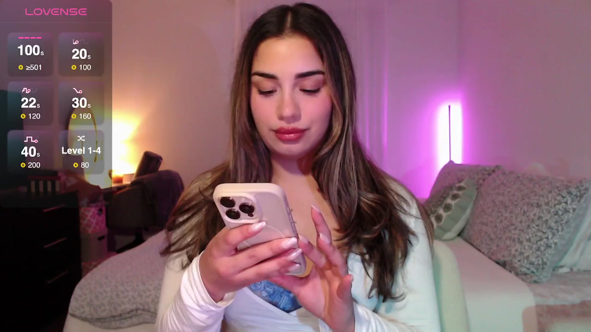 Gallery image thumbnail from babyxjulz's myfreecams stream on, 08/19/2025, 04:58 image 3 of 20