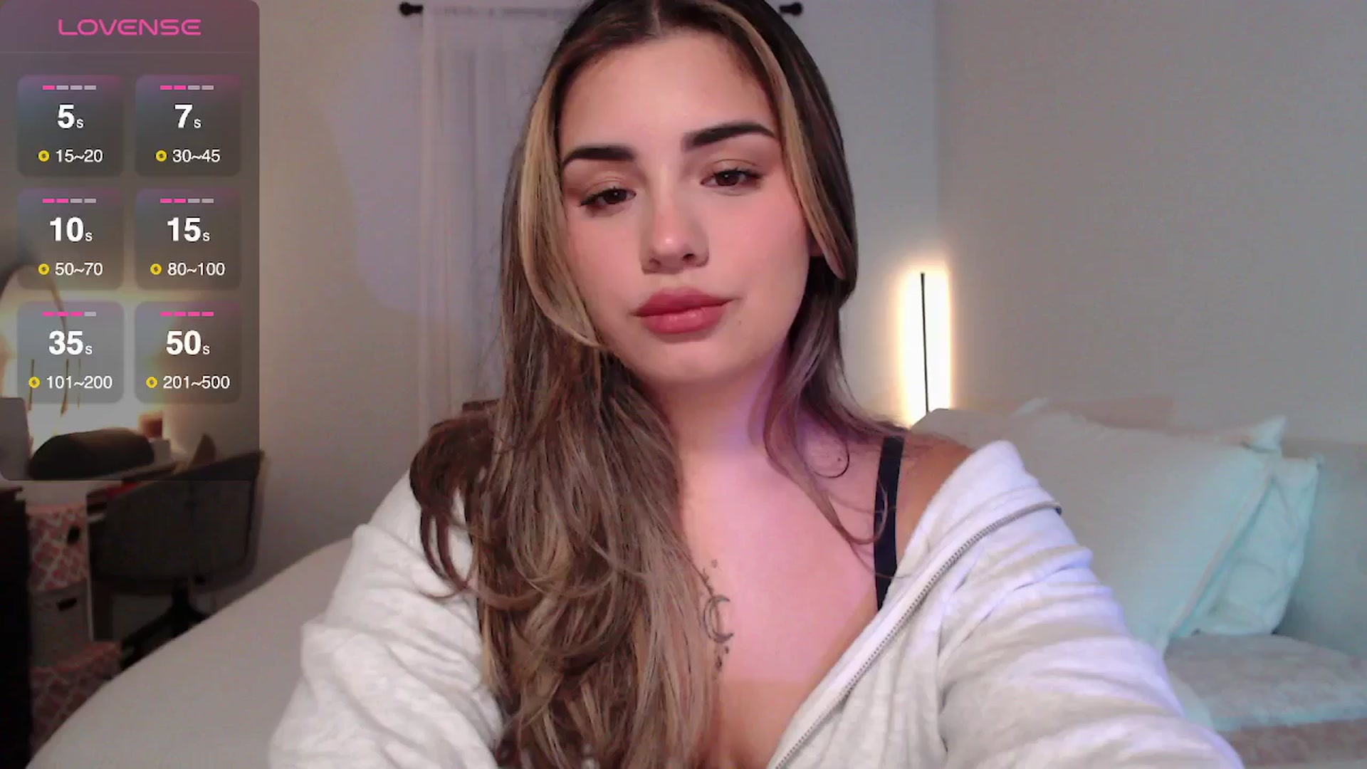 Gallery image thumbnail from babyxjulz's myfreecams stream on, 09/03/2025, 04:07 image 7 of 20
