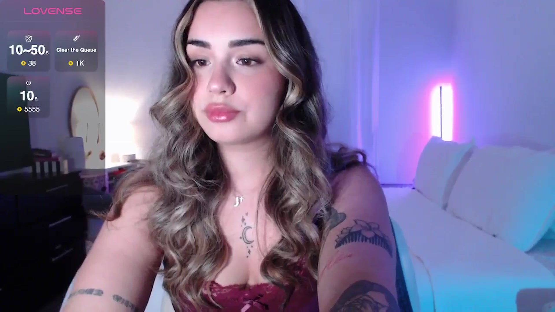 Gallery image thumbnail from babyxjulz's myfreecams stream on, 09/17/2025, 04:05 image 4 of 20