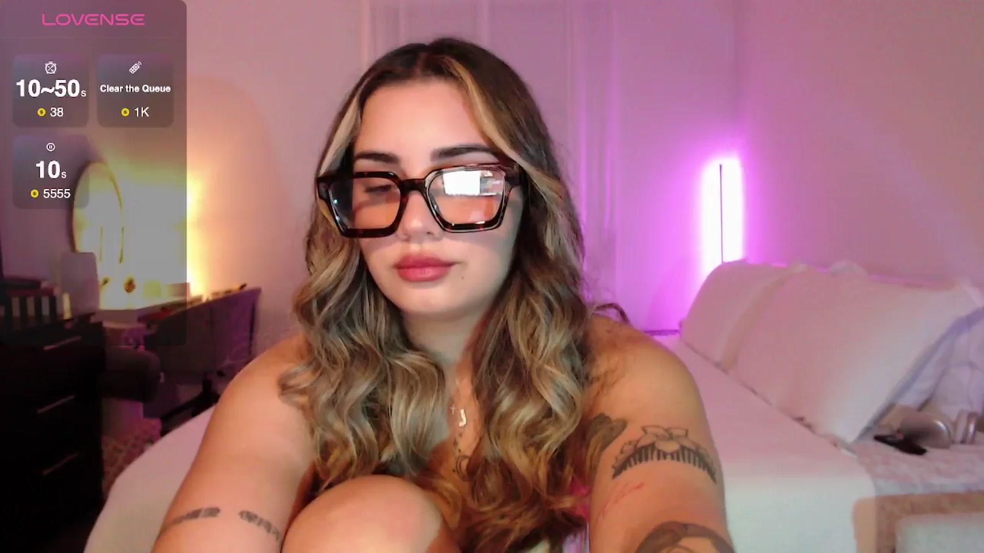 Gallery image thumbnail from babyxjulz's myfreecams stream on, 09/19/2025, 04:06 image 16 of 20
