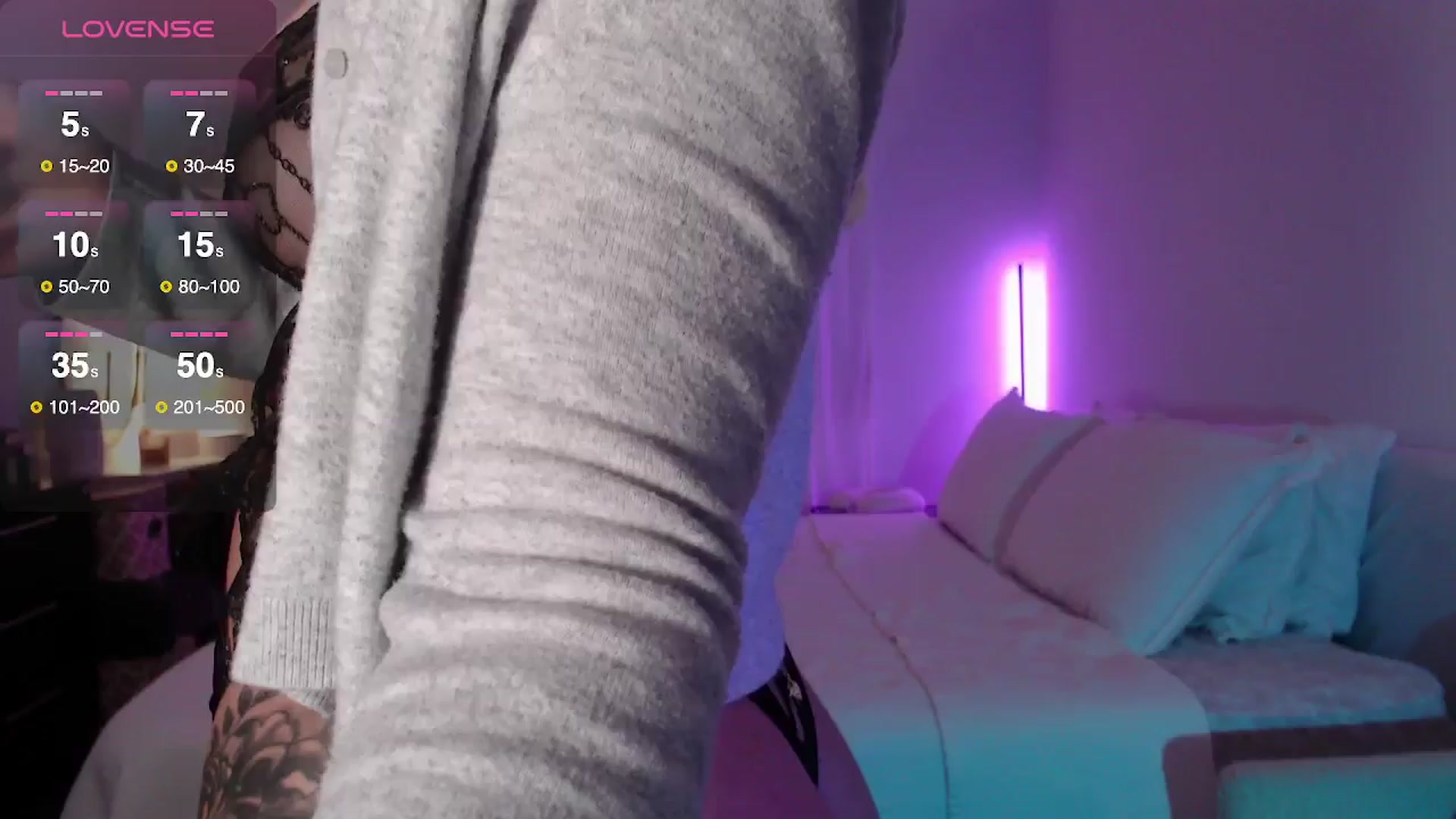 Gallery image thumbnail from babyxjulz's myfreecams stream on, 10/01/2025, 03:53 image 14 of 20