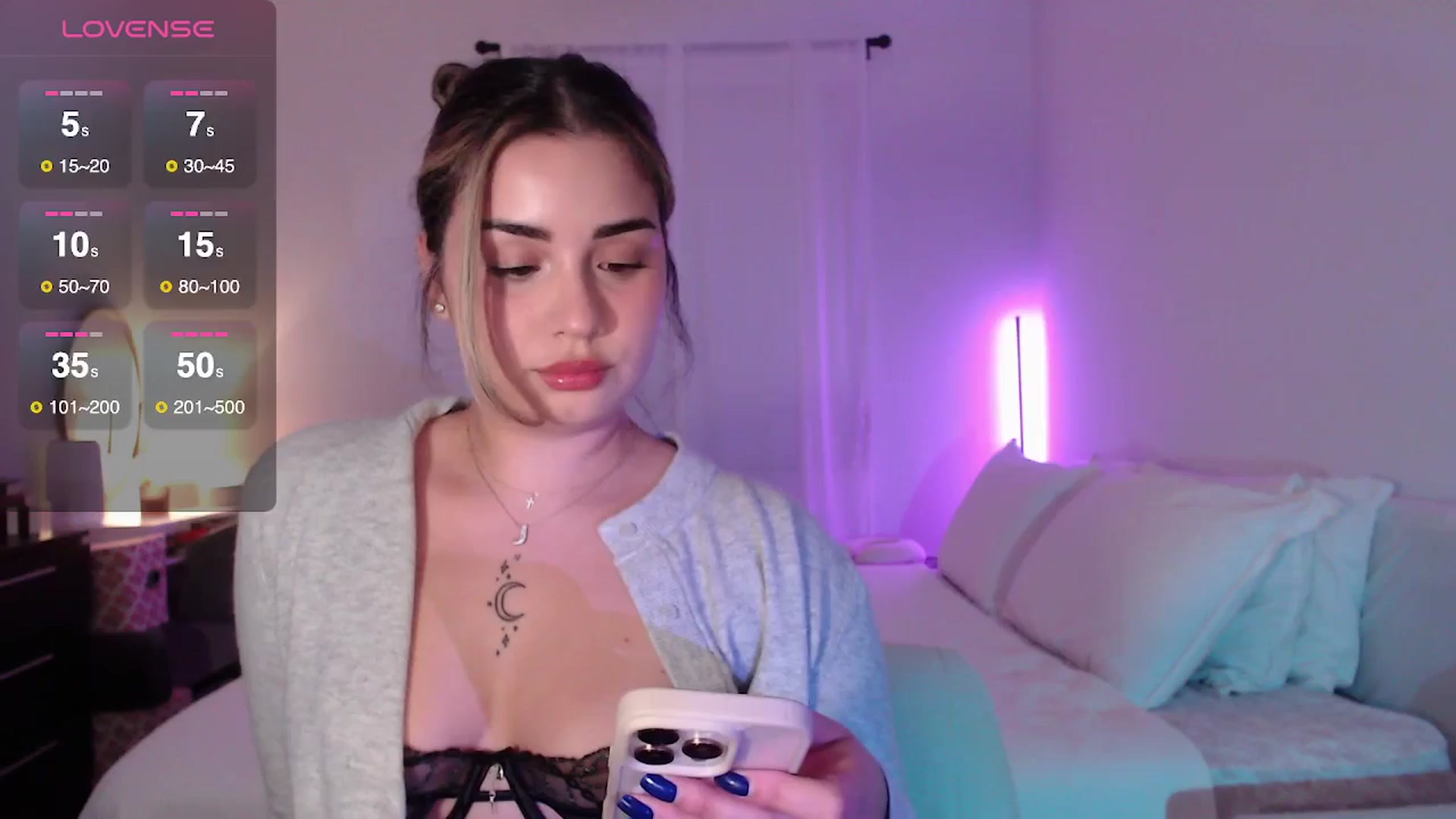 Gallery image thumbnail from babyxjulz's myfreecams stream on, 10/01/2025, 03:53 image 9 of 20