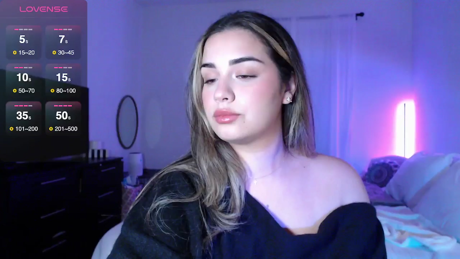 Gallery image thumbnail from babyxjulz's myfreecams stream on, 10/15/2025, 04:42 image 9 of 20