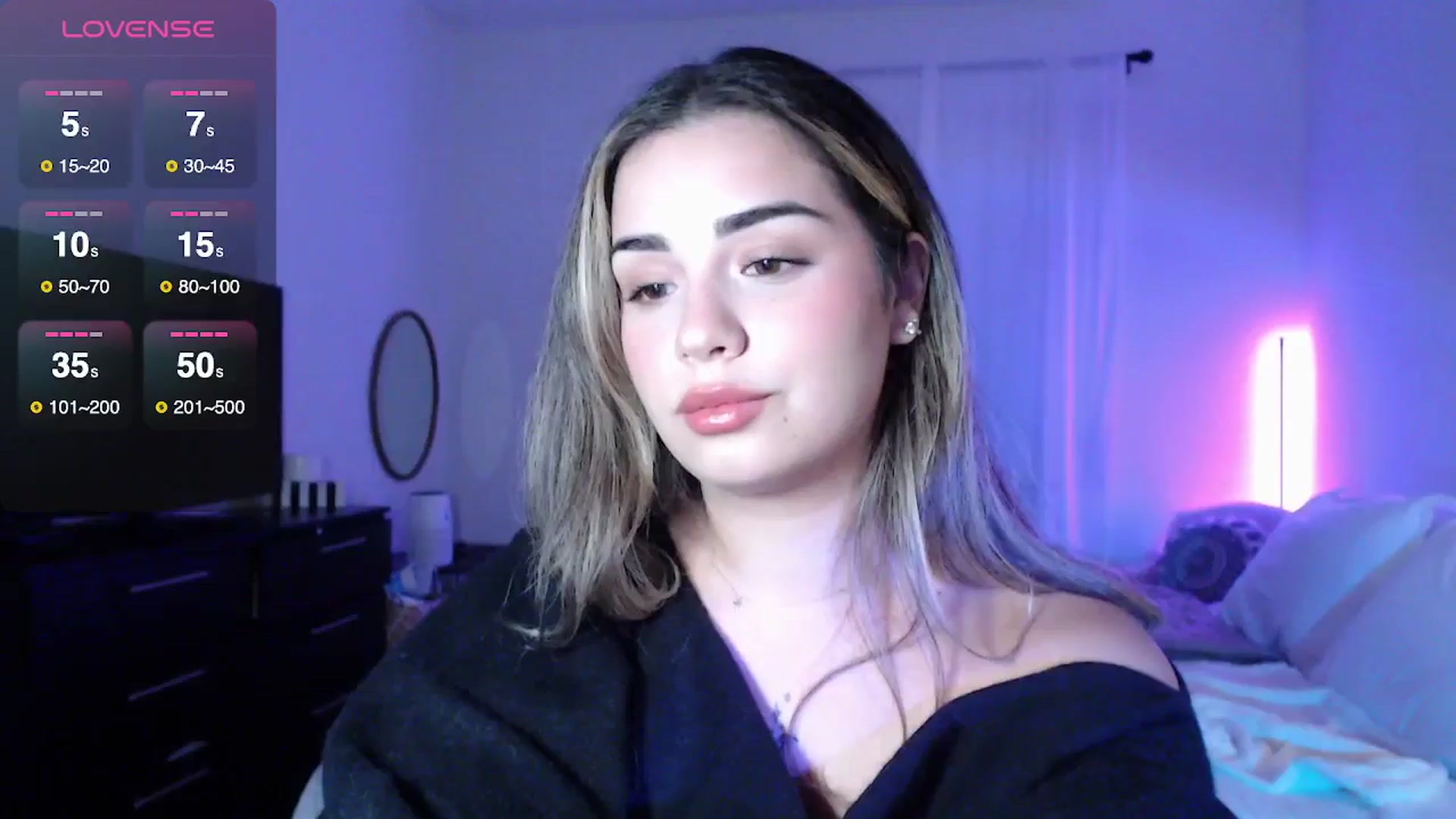 Gallery image thumbnail from babyxjulz's myfreecams stream on, 10/15/2025, 04:42 image 6 of 20