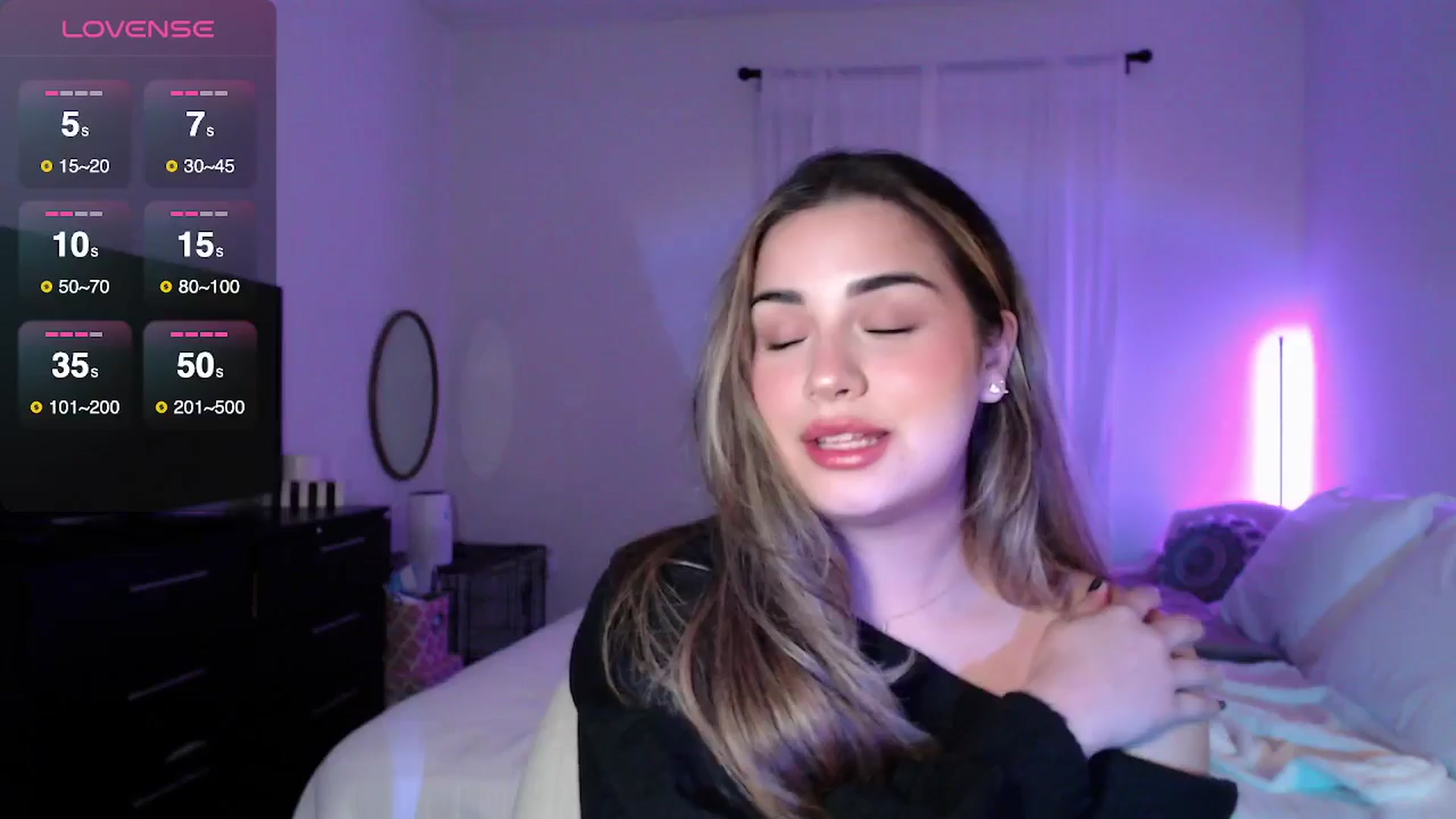 Gallery image thumbnail from babyxjulz's myfreecams stream on, 10/15/2025, 04:42 image 18 of 20