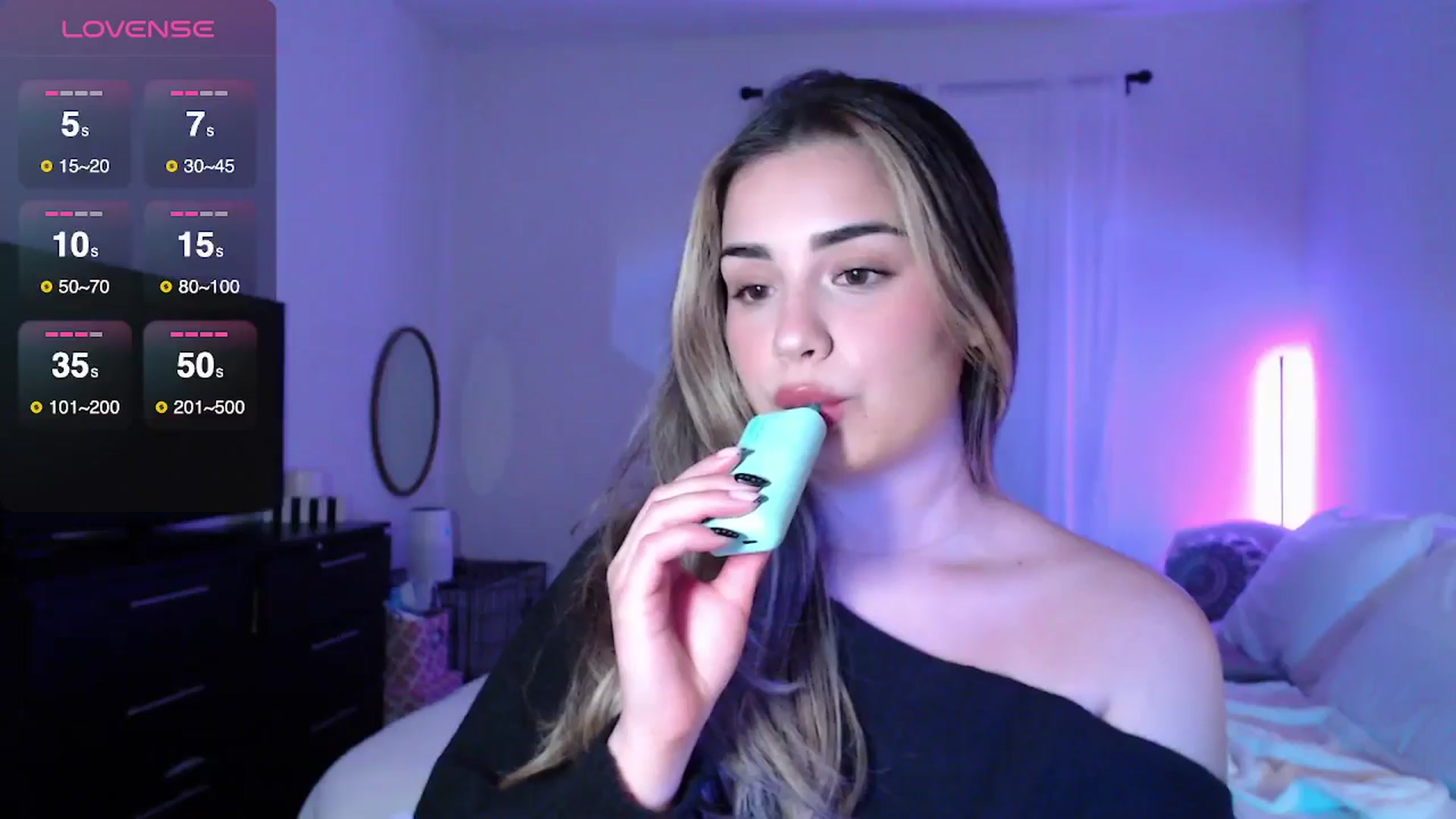 Gallery image thumbnail from babyxjulz's myfreecams stream on, 10/15/2025, 04:42 image 3 of 20