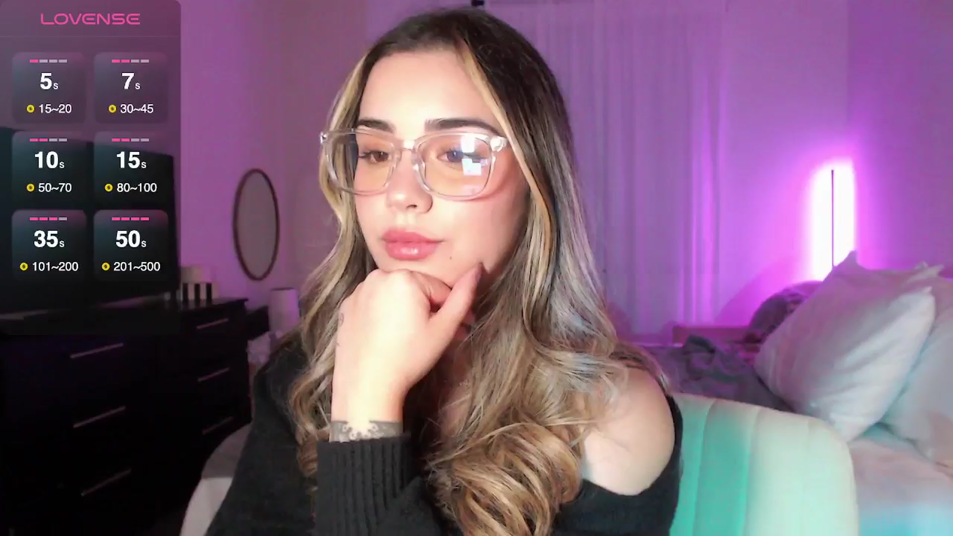 Gallery image thumbnail from babyxjulz's myfreecams stream on, 11/02/2025, 05:36 image 17 of 20