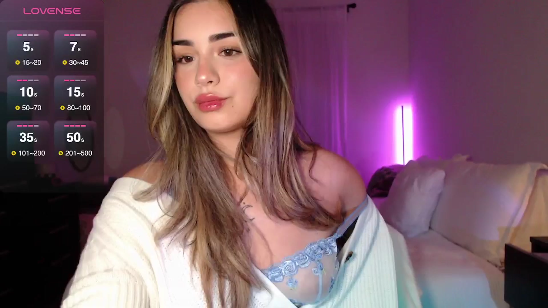 Gallery image thumbnail from babyxjulz's myfreecams stream on, 11/04/2025, 04:45 image 6 of 20