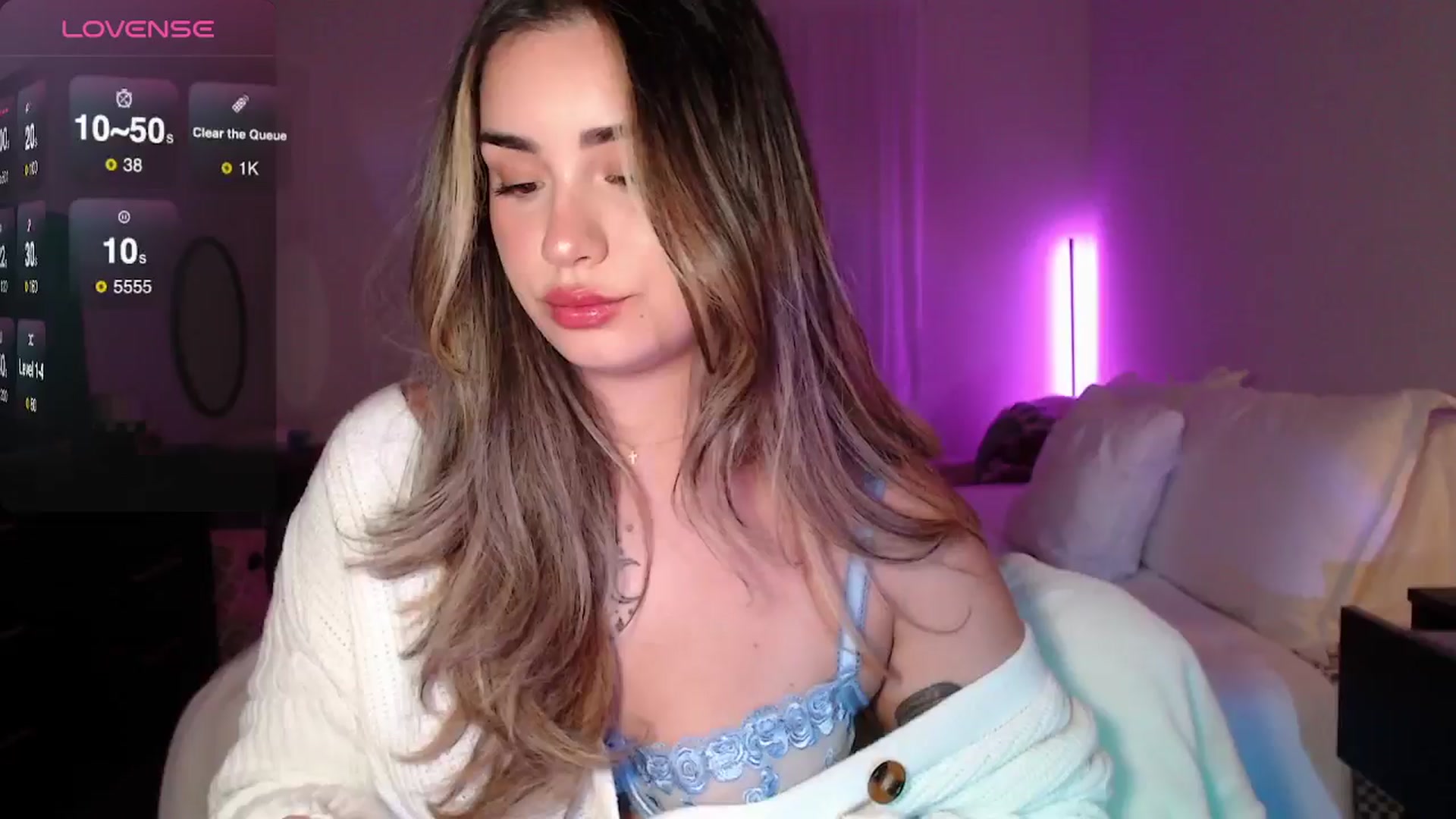 Gallery image thumbnail from babyxjulz's myfreecams stream on, 11/04/2025, 04:45 image 14 of 20