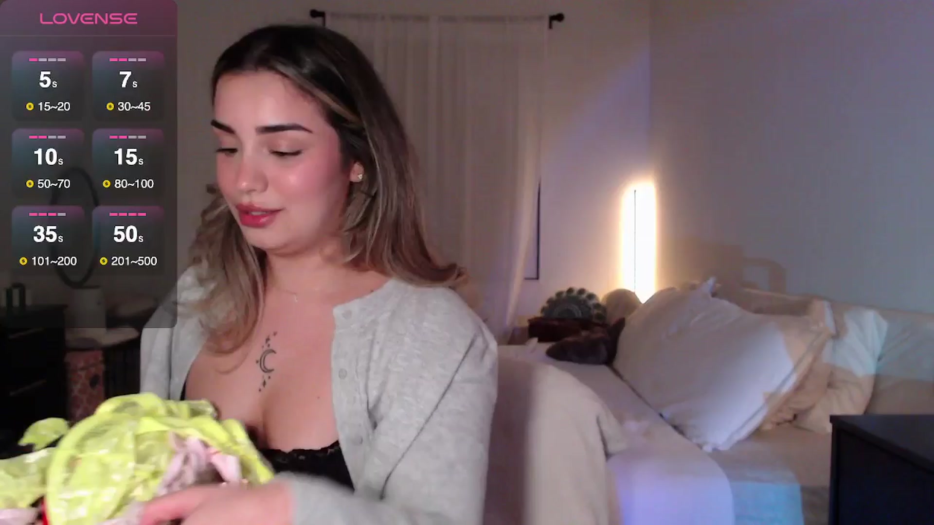 Gallery image thumbnail from babyxjulz's myfreecams stream on, 01/03/2026, 05:57 image 4 of 20