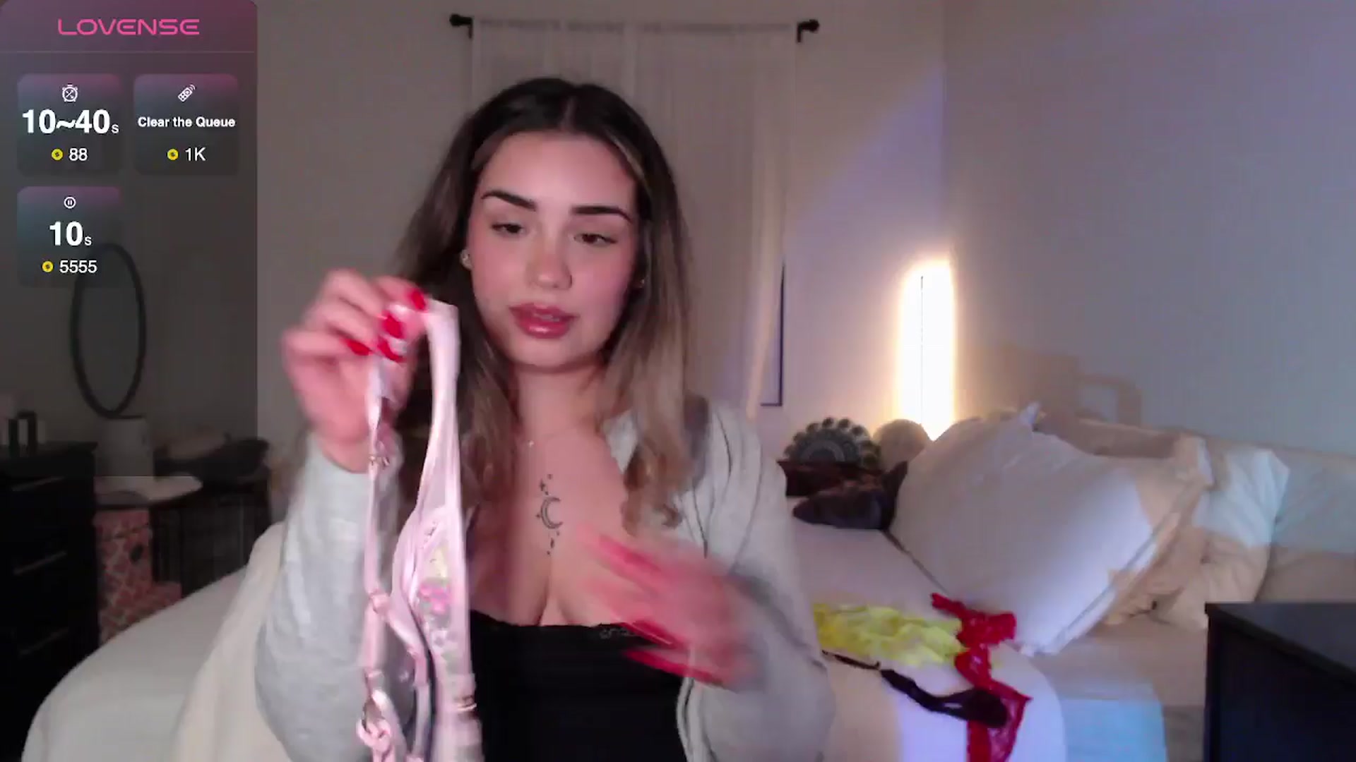 Gallery image thumbnail from babyxjulz's myfreecams stream on, 01/03/2026, 05:57 image 6 of 20