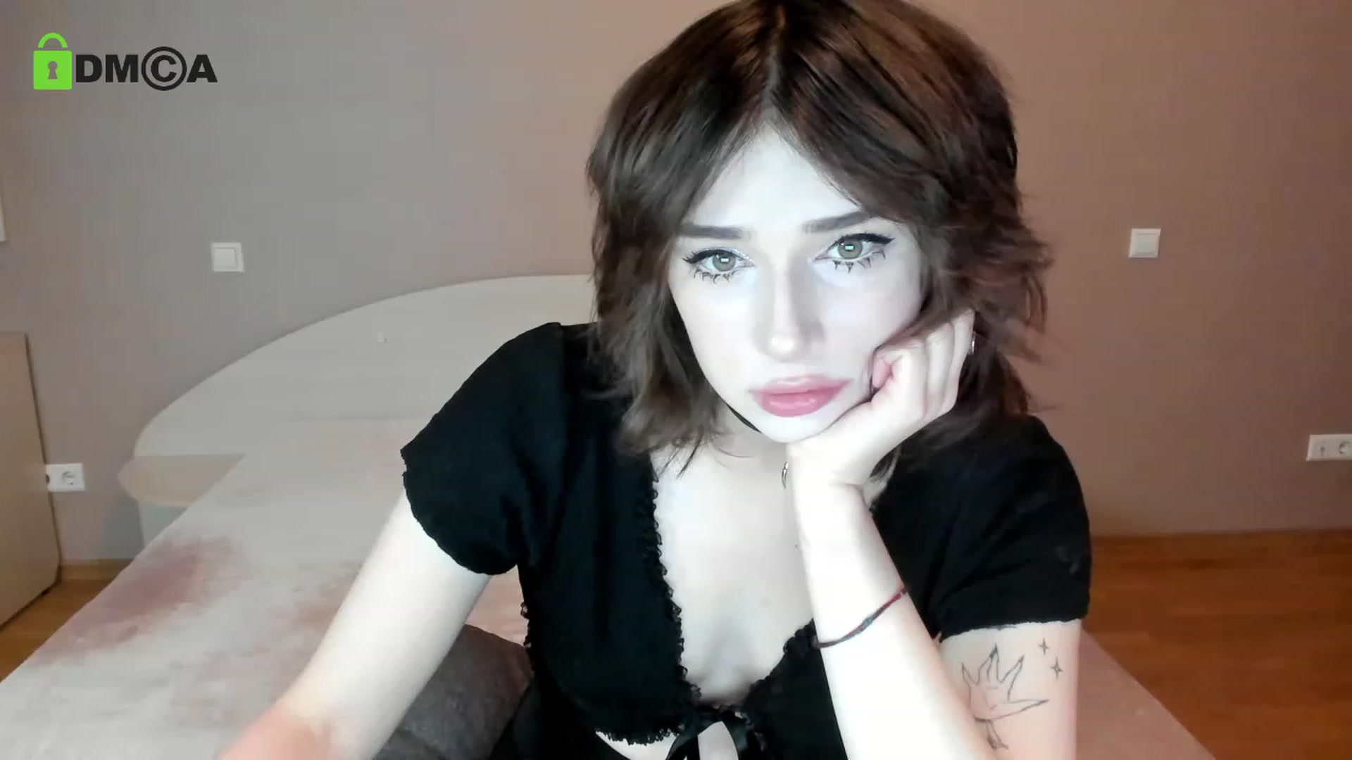 Gallery image thumbnail from bad_marg's myfreecams stream on, 03/18/2023, 22:16 image 6 of 20