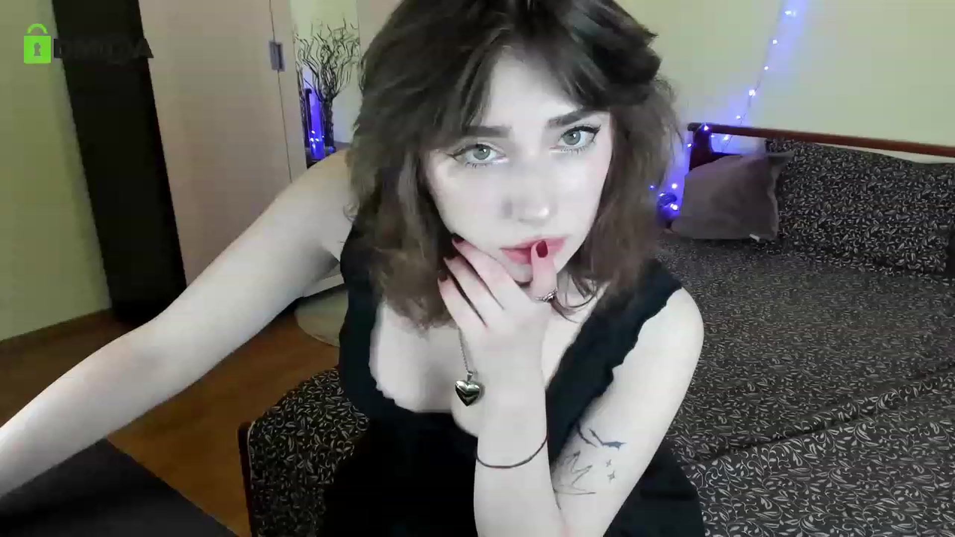 Gallery image thumbnail from bad_marg's myfreecams stream on, 05/02/2023, 16:45 image 7 of 20
