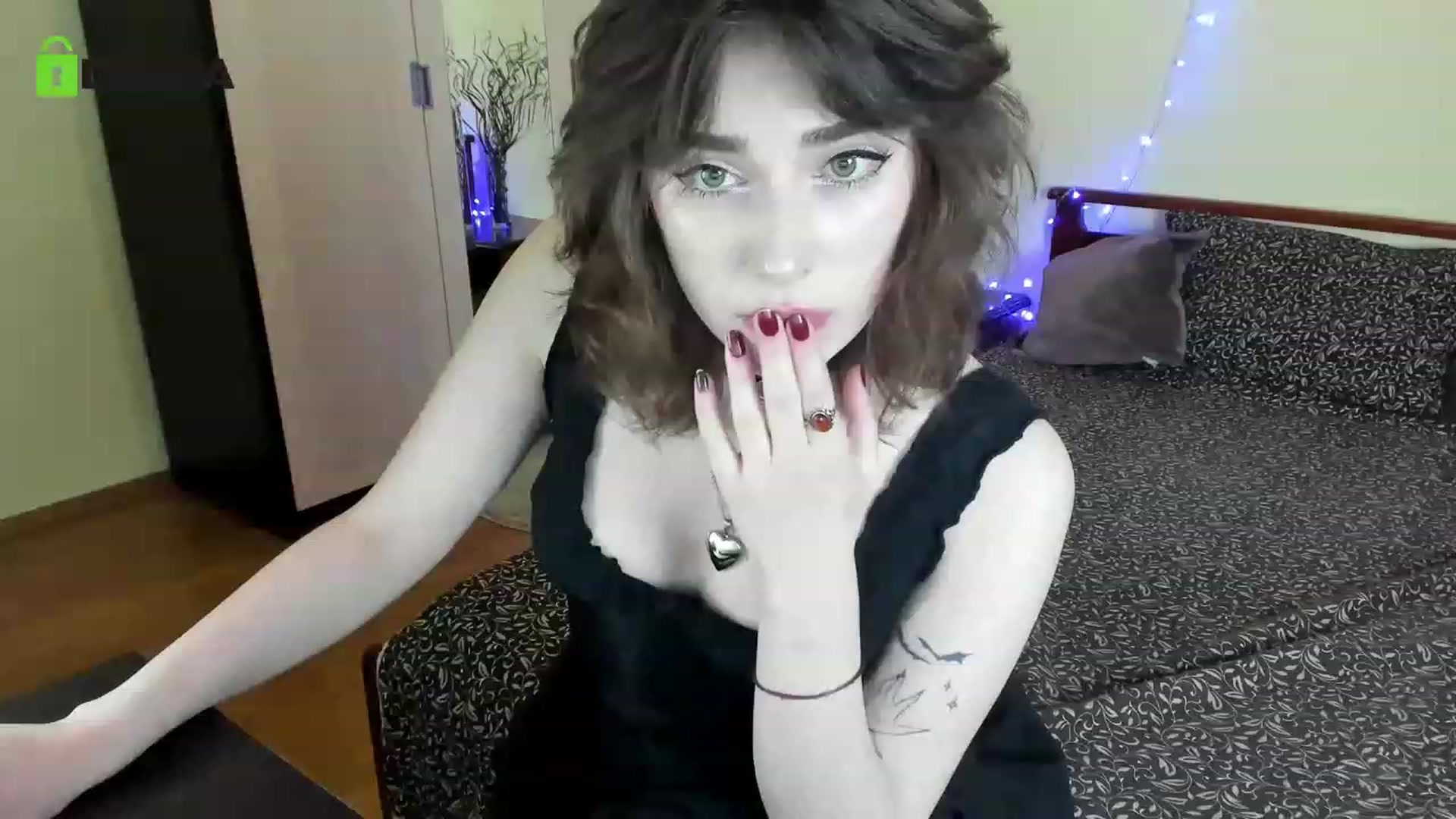 Gallery image thumbnail from bad_marg's myfreecams stream on, 05/02/2023, 16:45 image 8 of 20