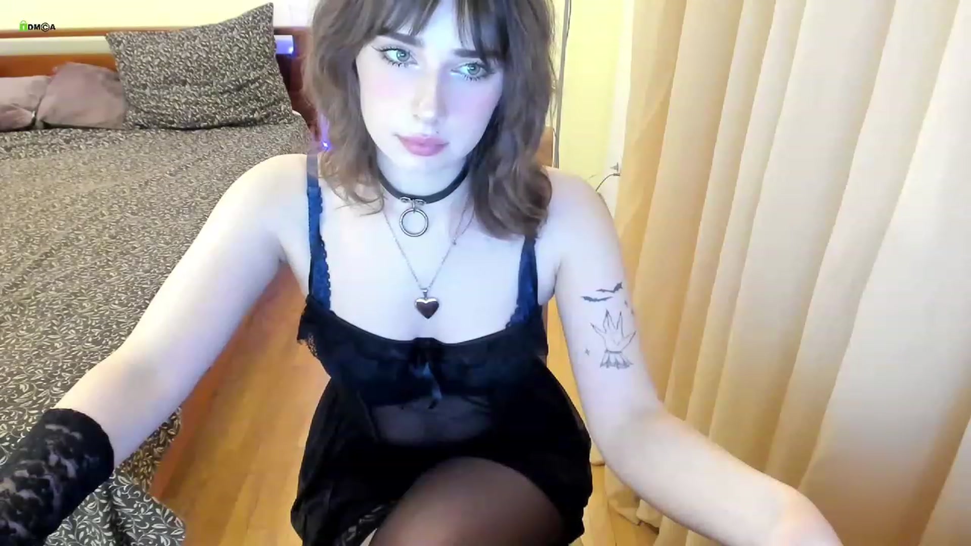 Gallery image thumbnail from bad_marg's myfreecams stream on, 06/25/2023, 19:10 image 18 of 20