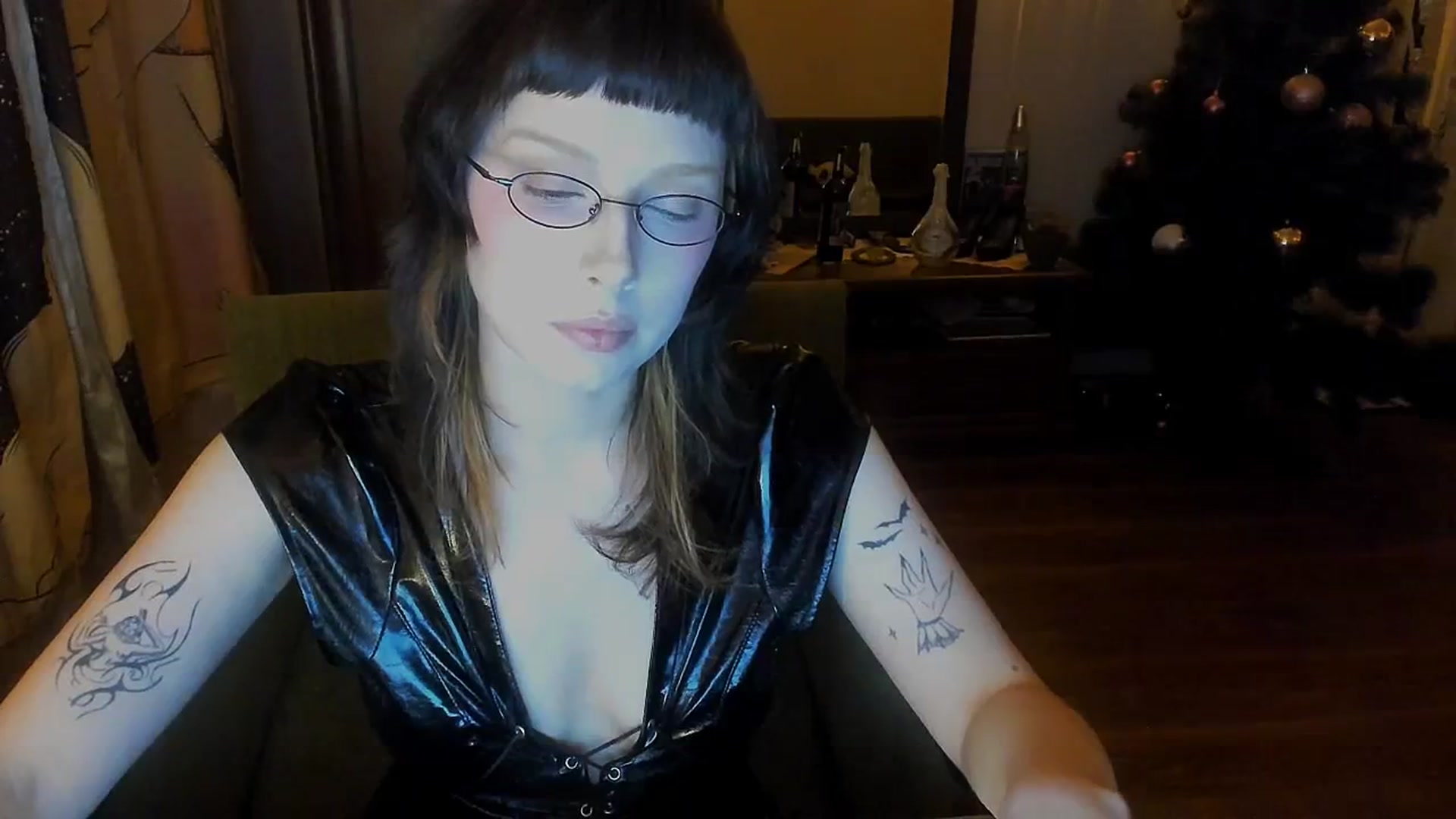 Gallery image thumbnail from bad_marg's myfreecams stream on, 12/16/2025, 17:57 image 11 of 20